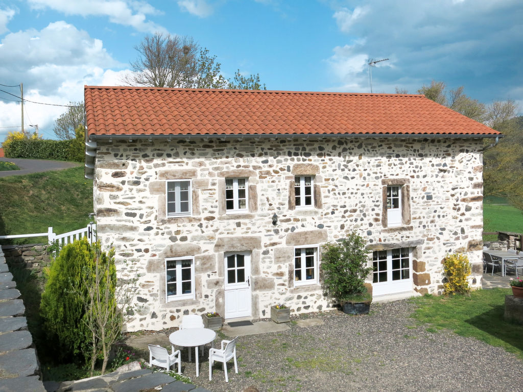 Ferienhaus Le Chomeil (ACL100) Ferienhaus in Frankreich