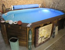 Haus "Les Moinillons" mit privatem Pool
