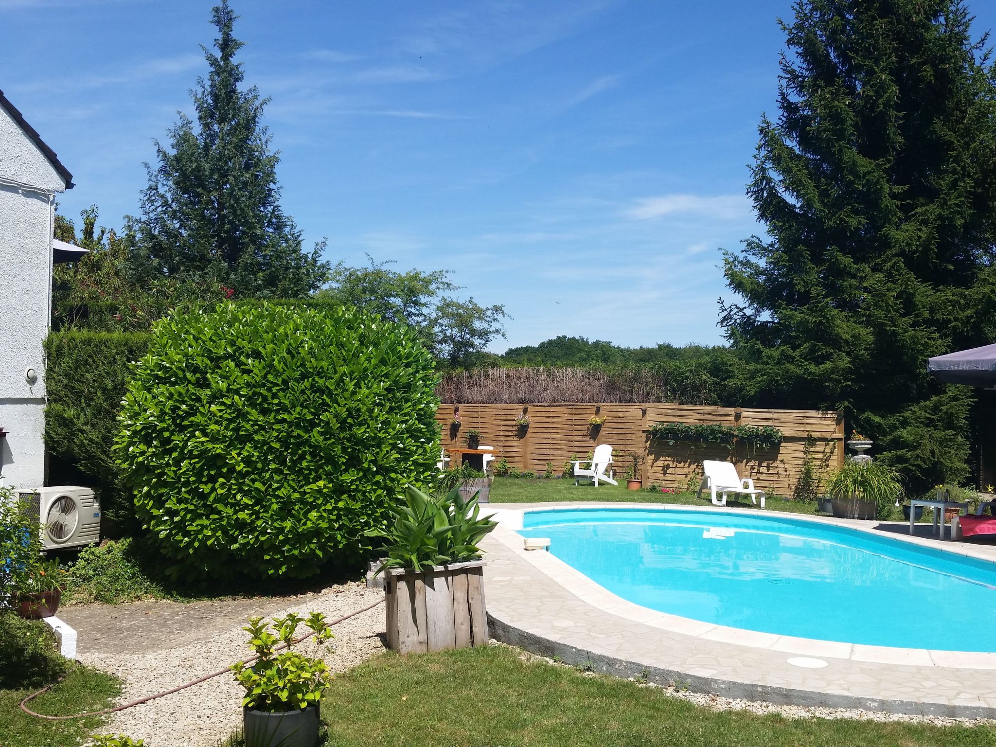 Mit Garten, Grill und Terrasse-Binnen