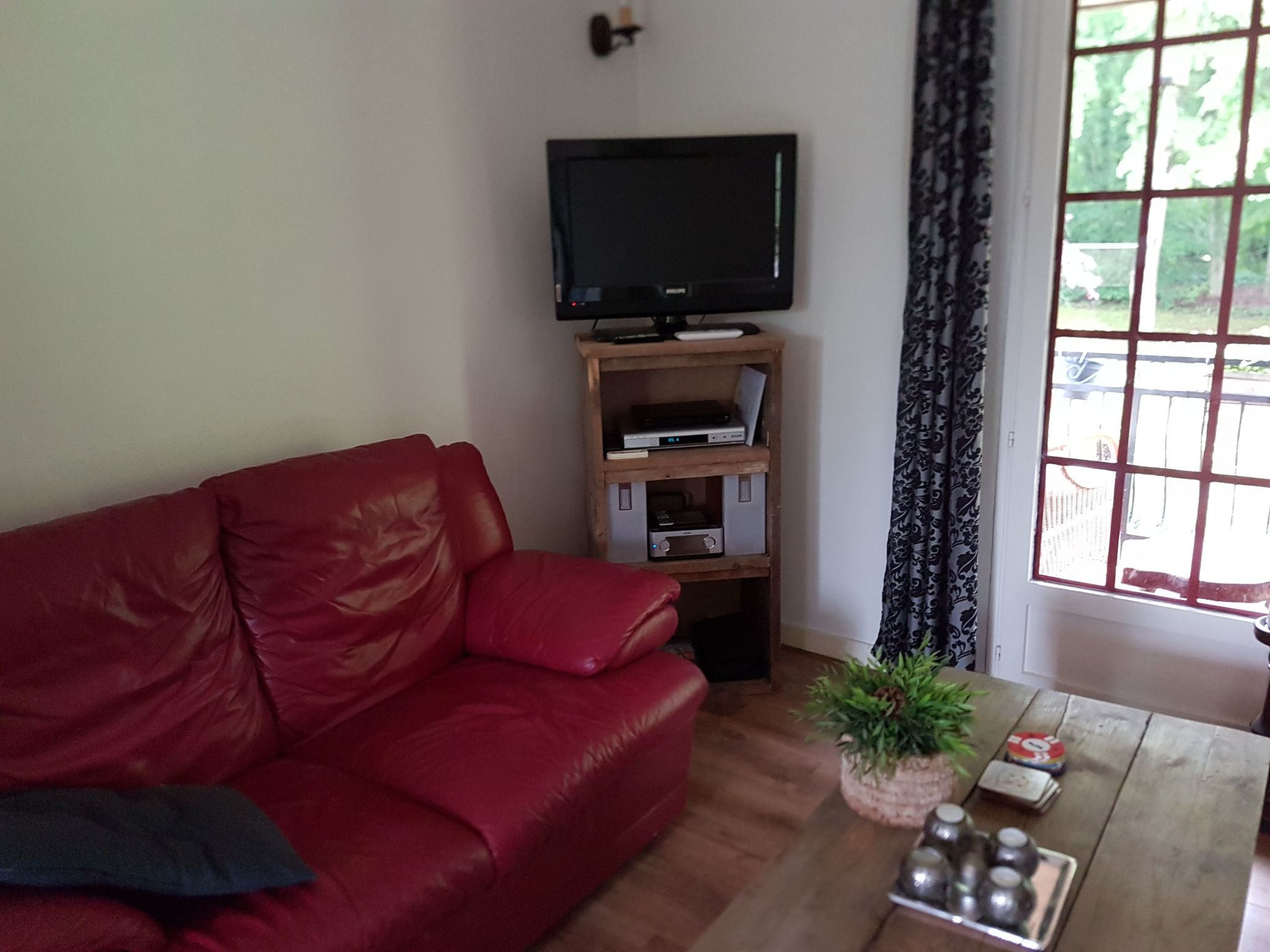 Mit Garten, Grill und Terrasse-Binnen