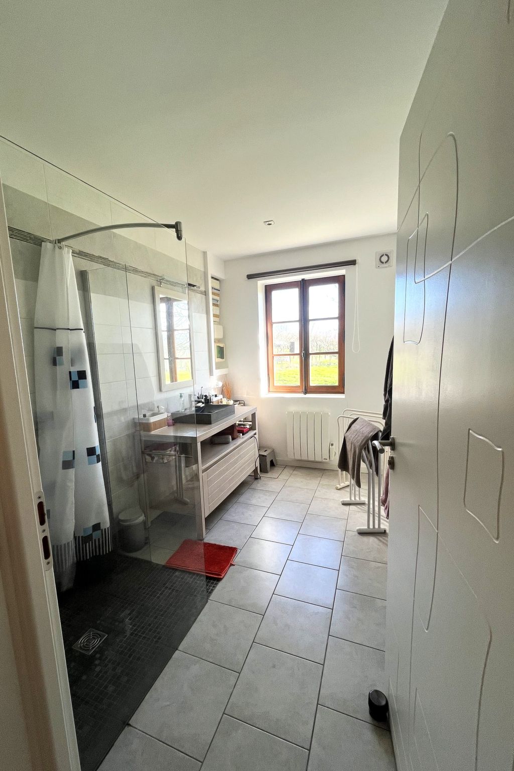 Landhaus mit eingezäuntem Garten-Binnen