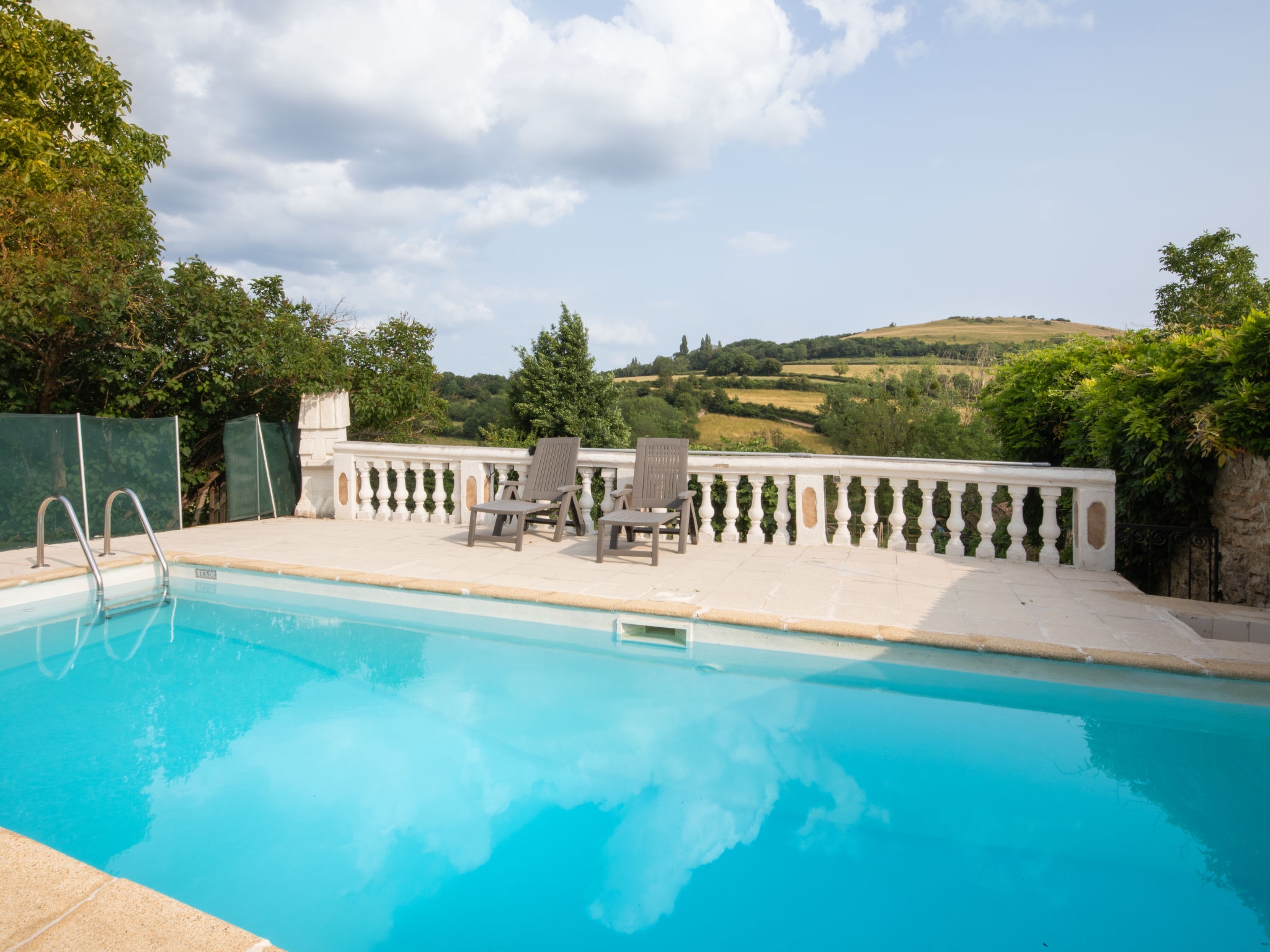 Vakantiehuis met privé zwembad in Epertully (Frankrijk) voor 4 personen