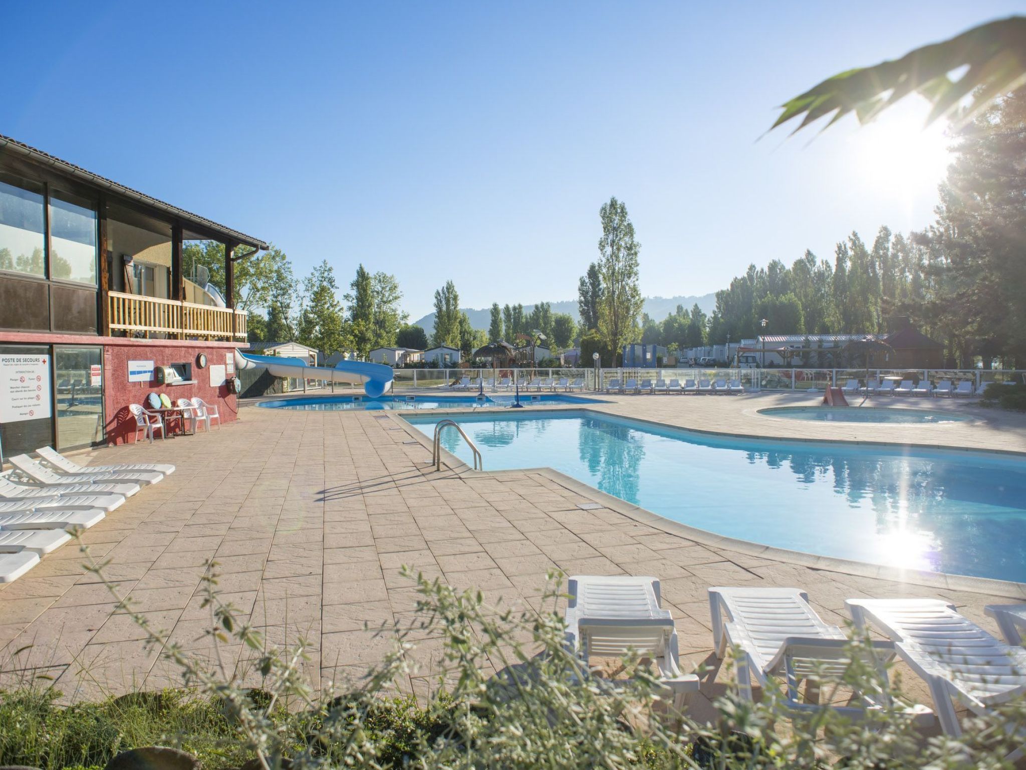 Die Ufer der Rhone-Image-tags.info