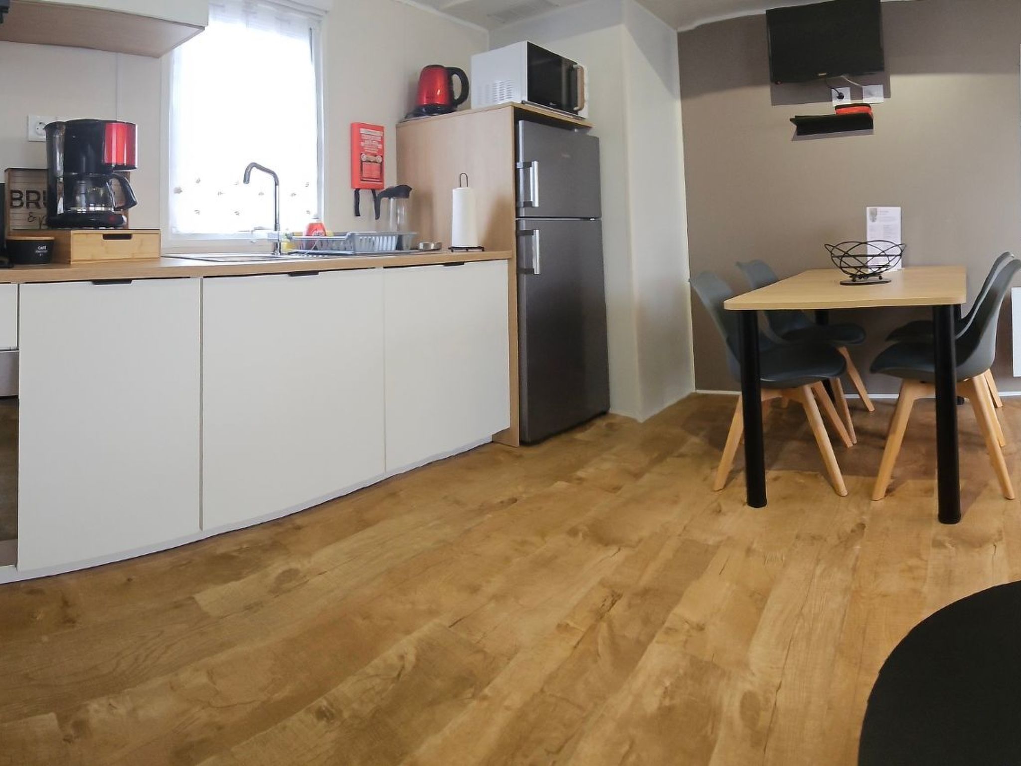 Die Ufer der Rhone-Image-tags.info