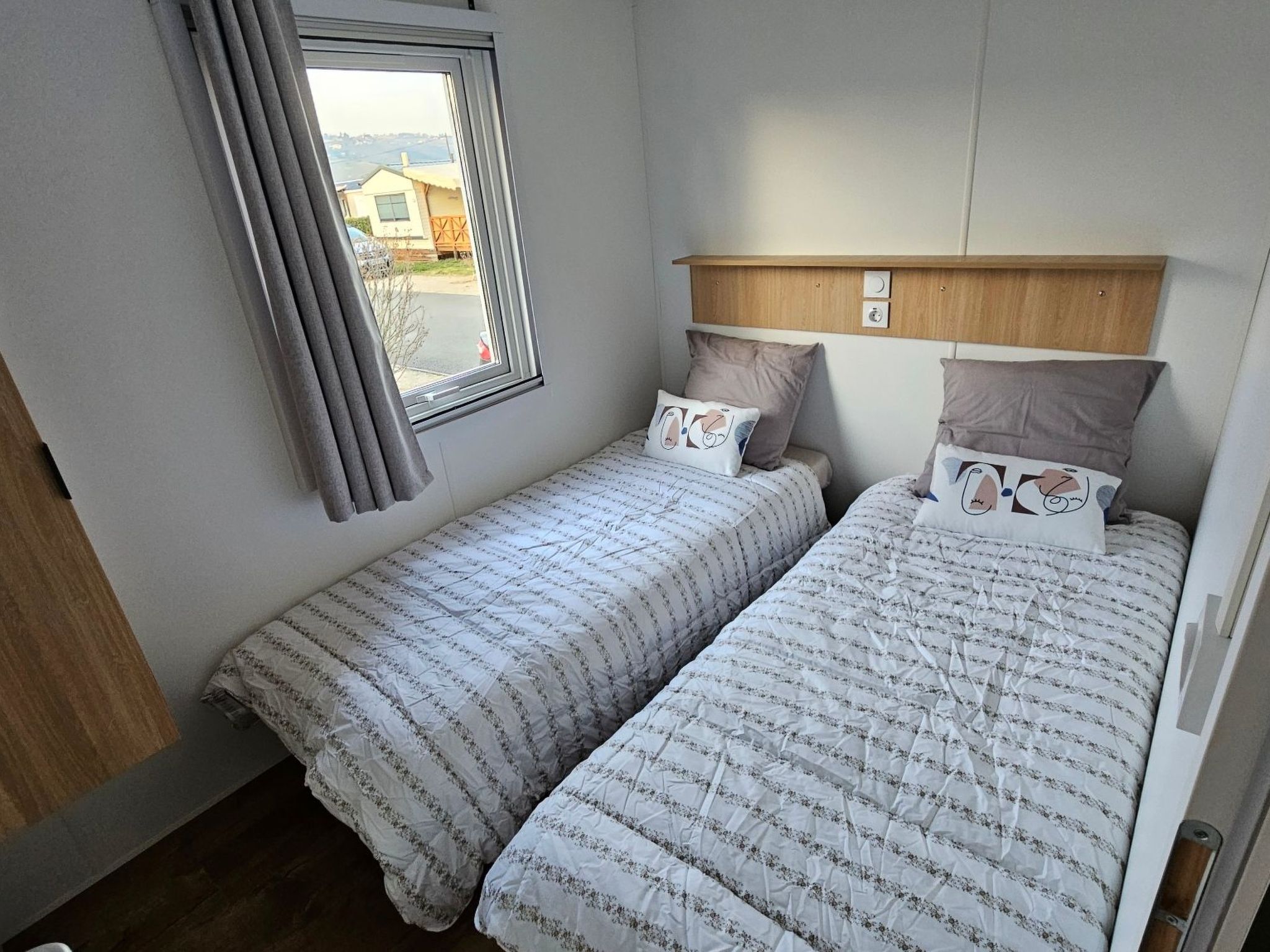 Die Ufer der Rhone-Image-tags.info