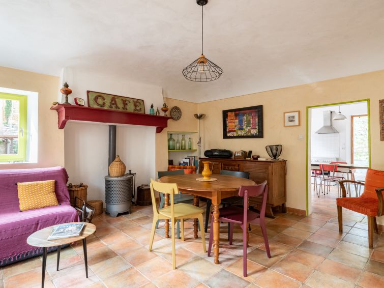 Search and Stay destination Saint-Montan, Auvergne-Rhône-Alpes - France from AU$ 127. La Maison du Figuier