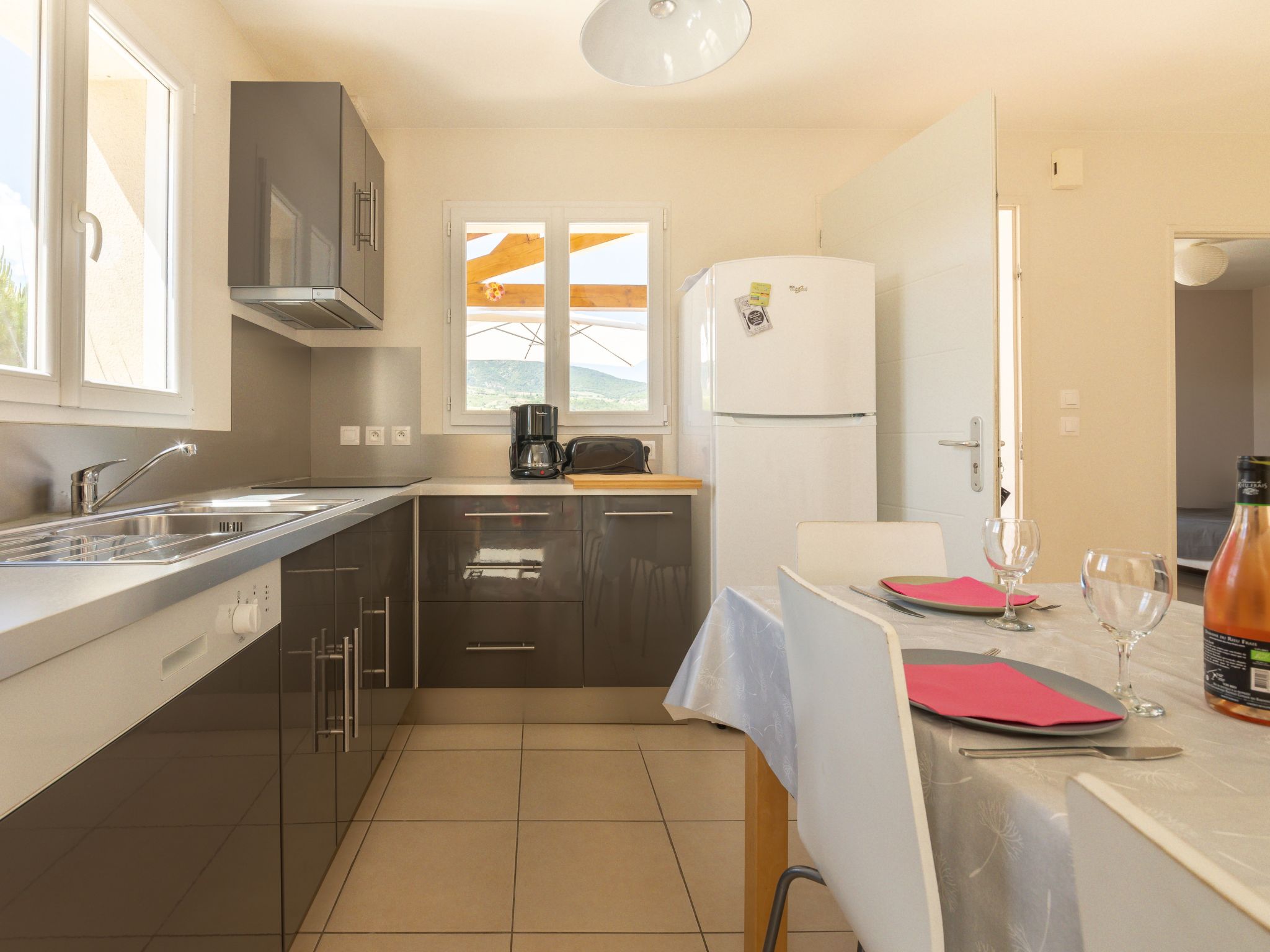 Kitchen / Dining Room