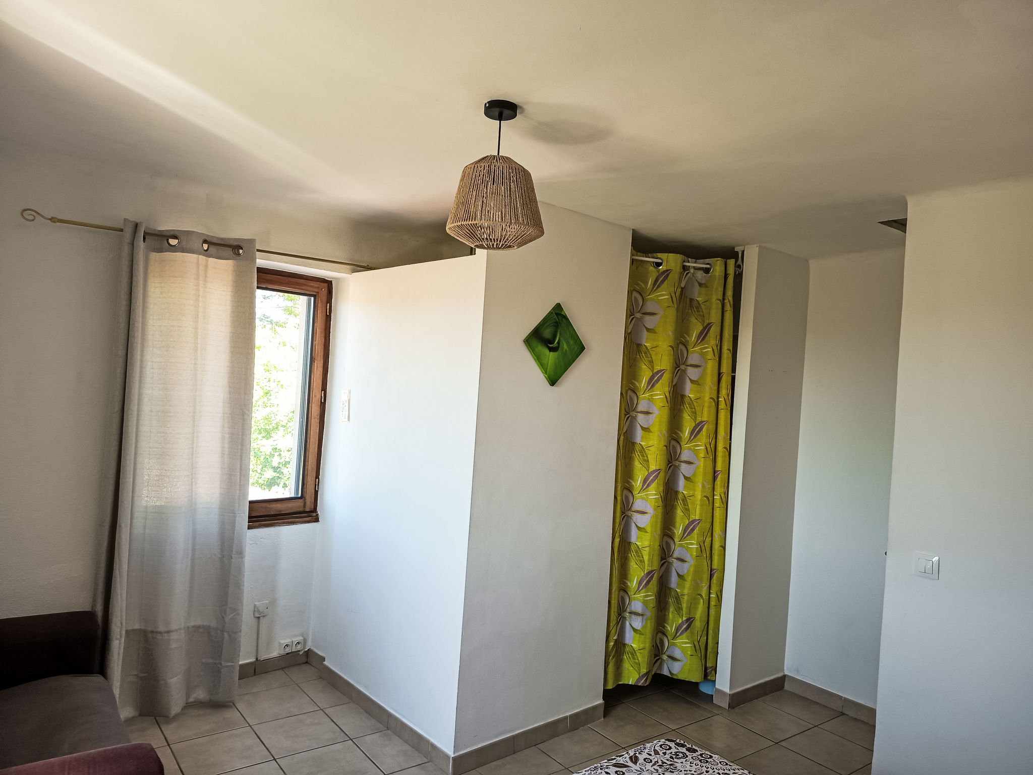 Les Lauriers Roses-Inside