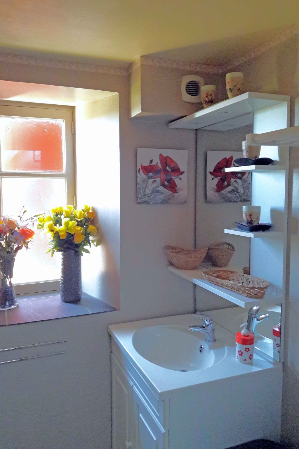 Klimatisiertes Ferienhaus mit Pool-Binnen