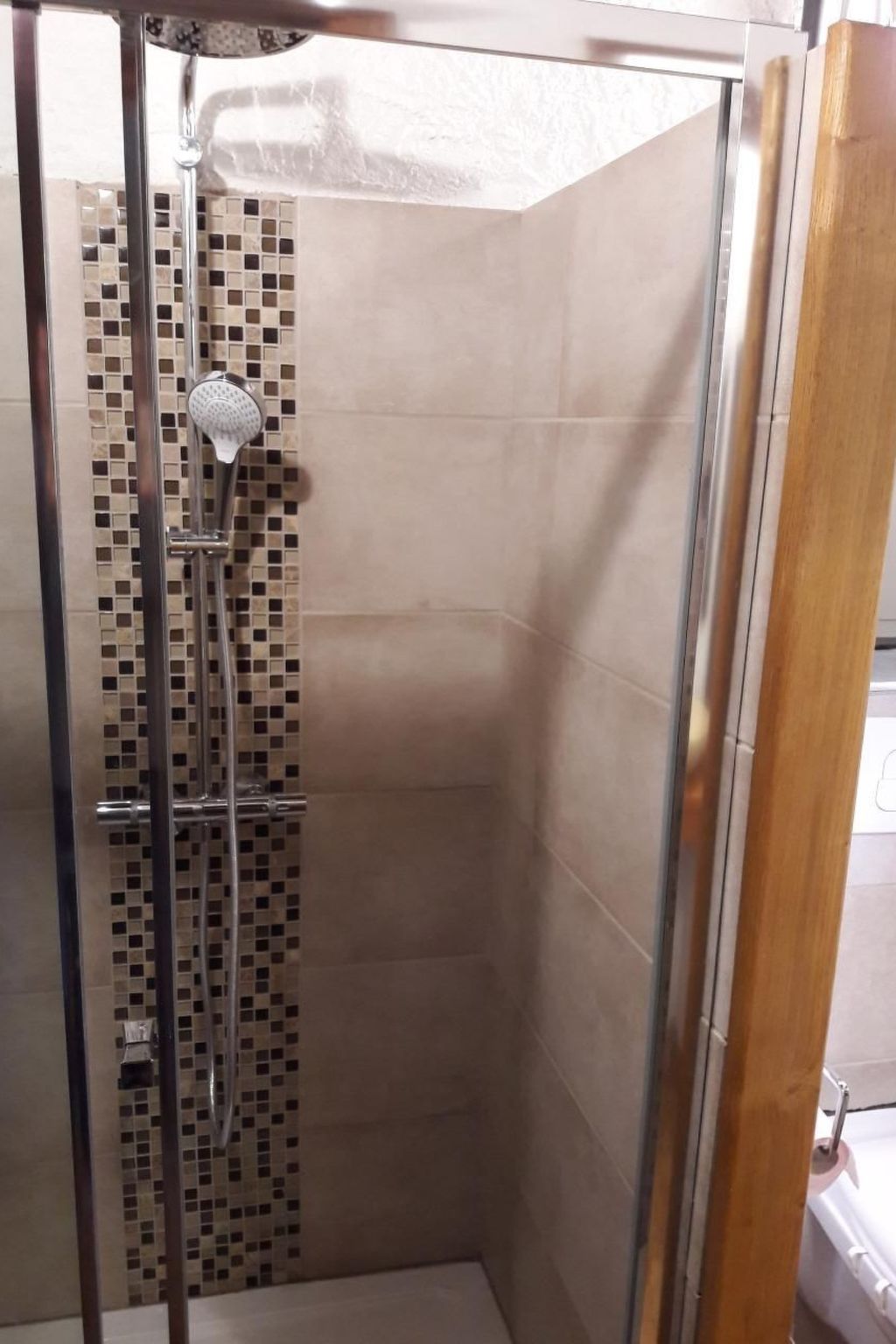 Klimatisiertes Ferienhaus mit Pool-Binnen