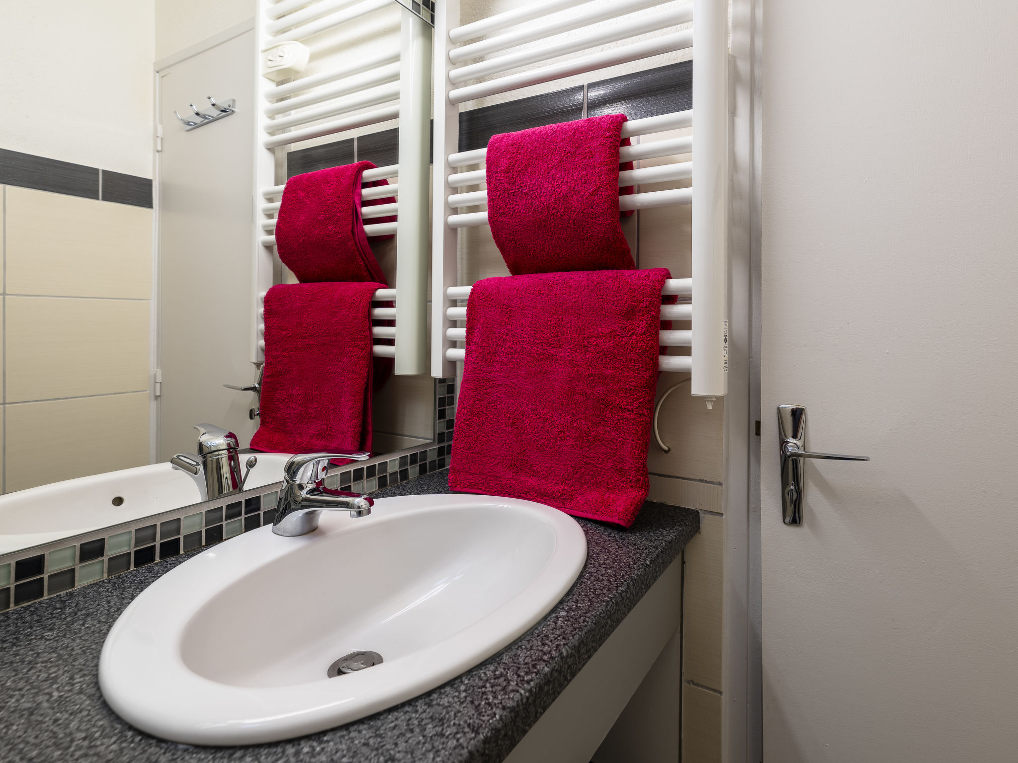 Maison Le Moulin – Salle de bains, photo 14 sur 27