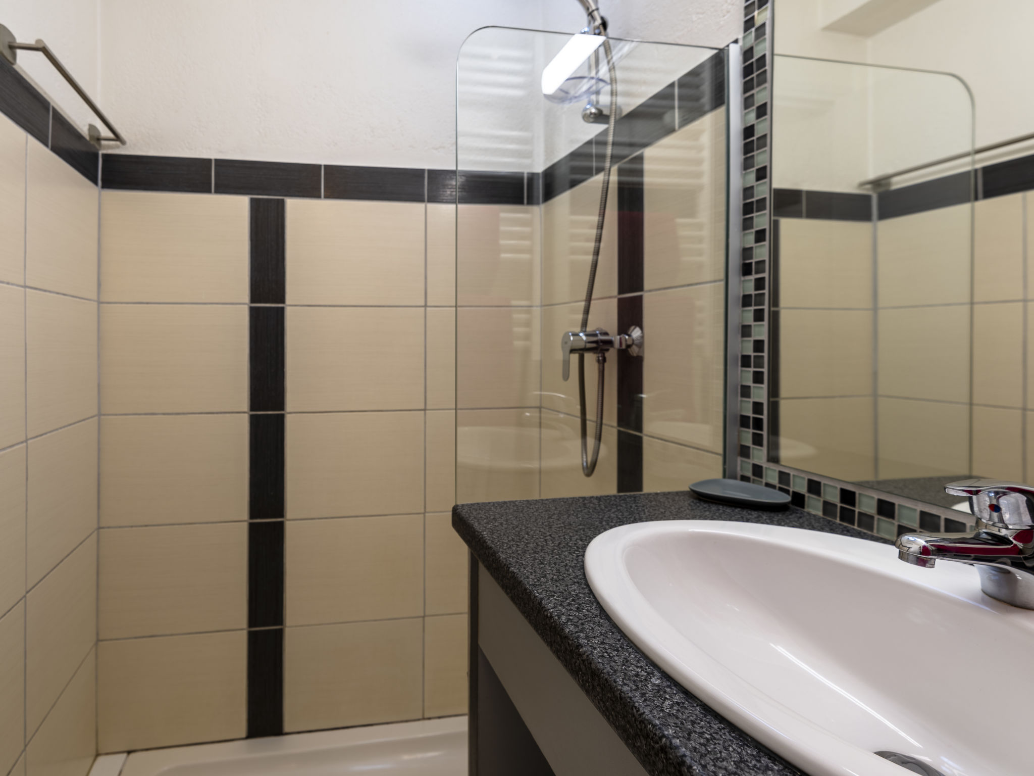 Maison Le Moulin – Salle de bains, photo 13 sur 27