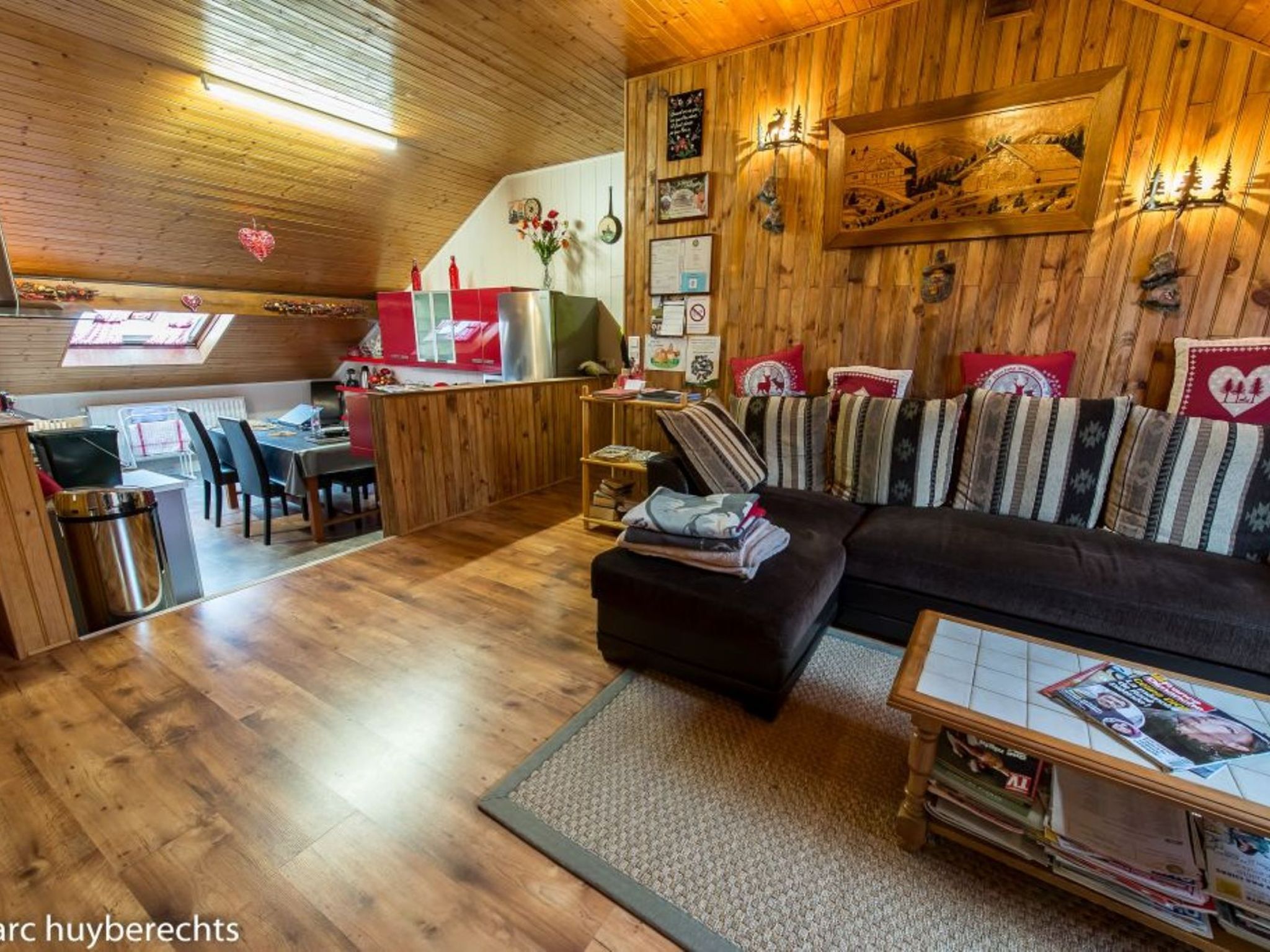 Das Gîte Fleuri mit einer herrlichen Aussicht-Binnen