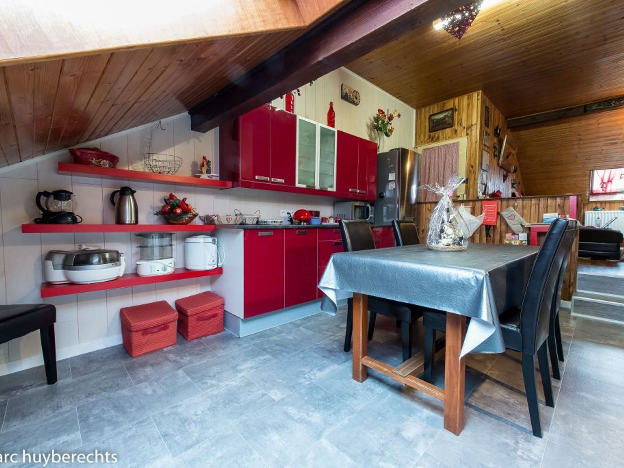 Das Gîte Fleuri mit einer herrlichen Aussicht-Binnen