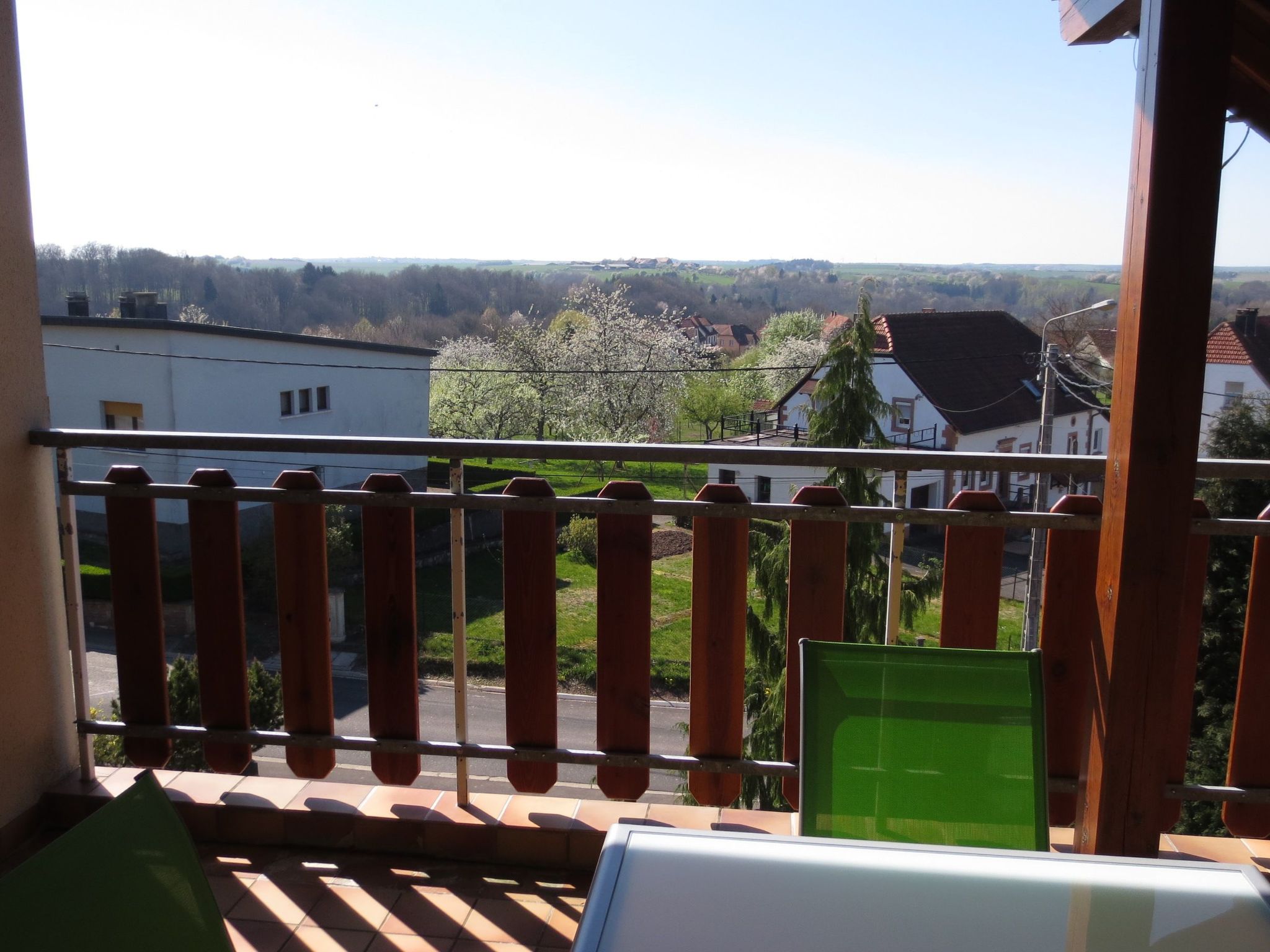 LES BRIMBELLES-Binnen