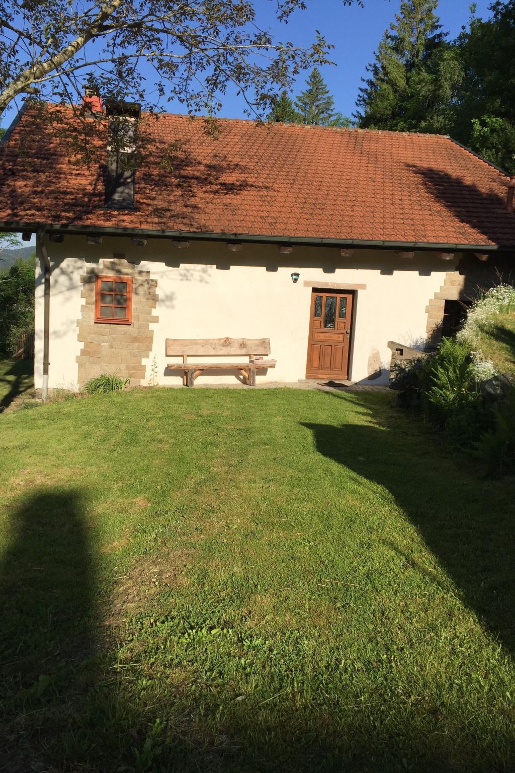 In Ventron mit eingezäuntem Garten-Binnen