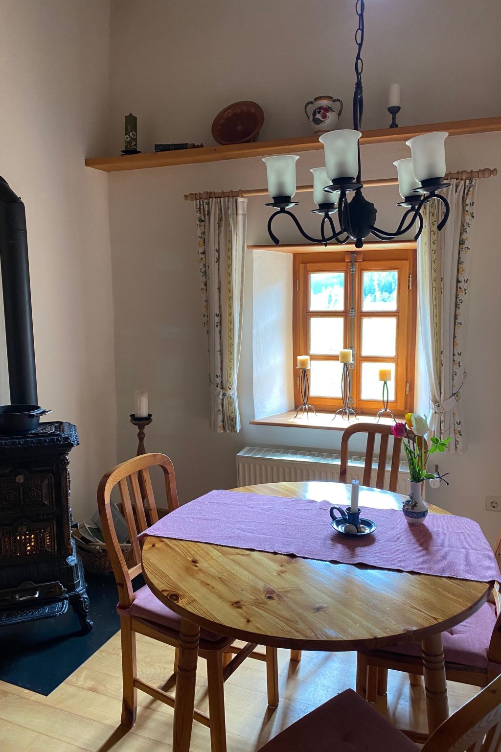 In Ventron mit eingezäuntem Garten-Binnen