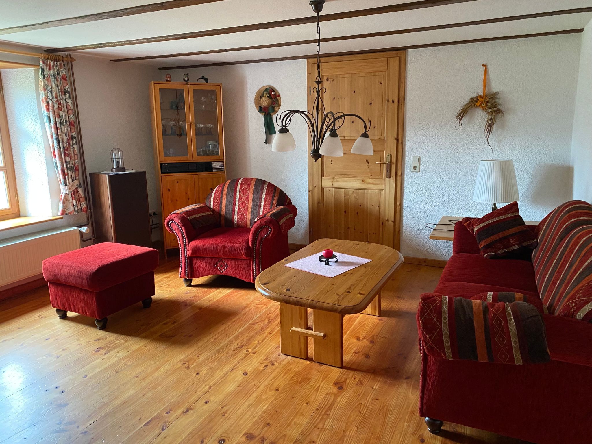 In Ventron mit eingezäuntem Garten-Binnen