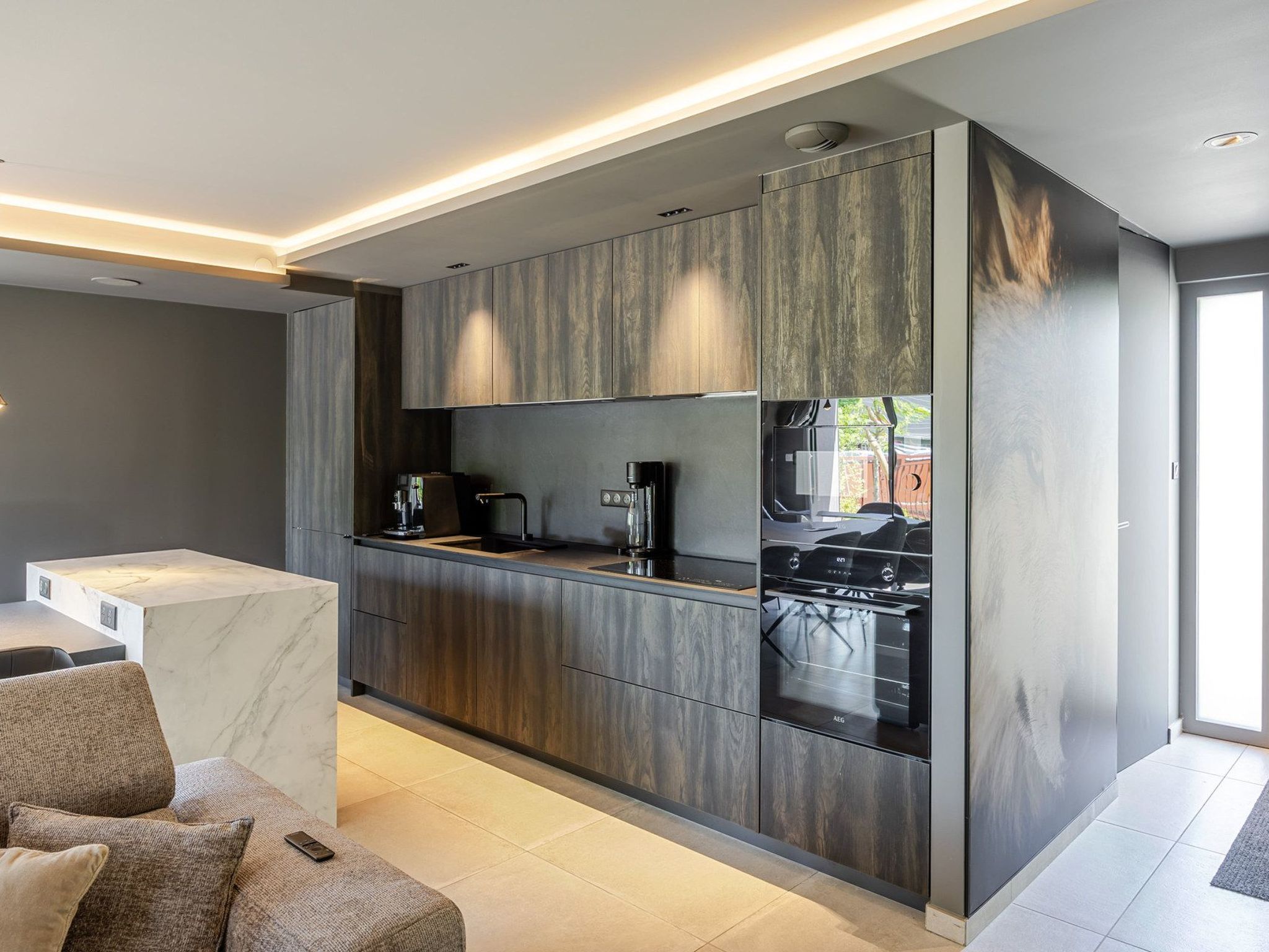 Photo of Loge aux Loups, Innenpool, Sauna, nahe am See