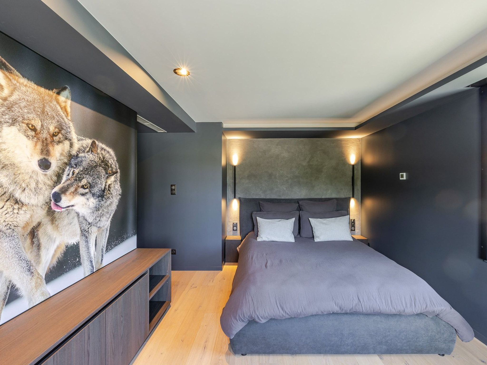 Photo of Loge aux Loups, Innenpool, Sauna, nahe am See