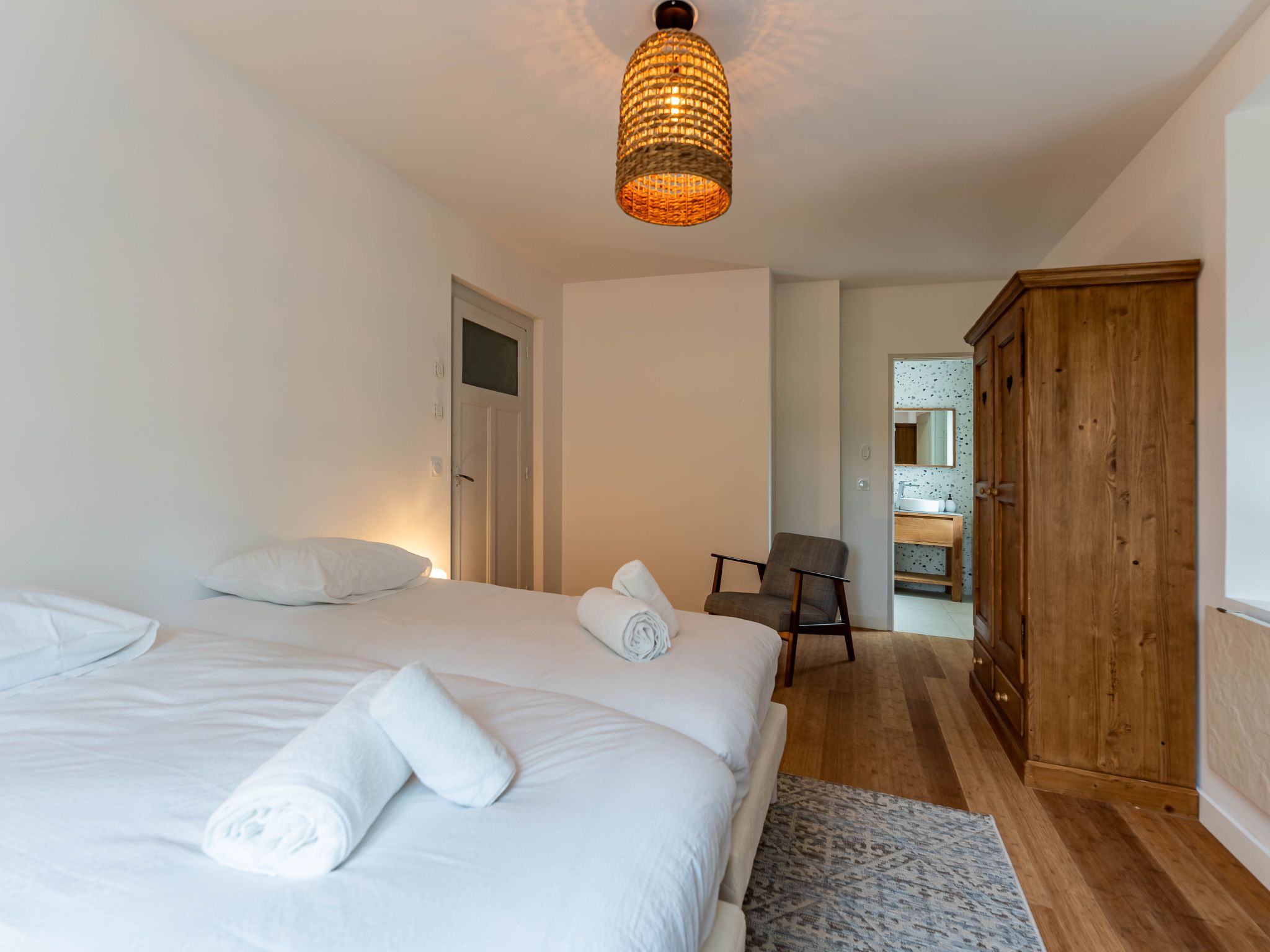 Photo of Le Refuge des Brumes 500 m2 Haus mit 7 SZ und Spa