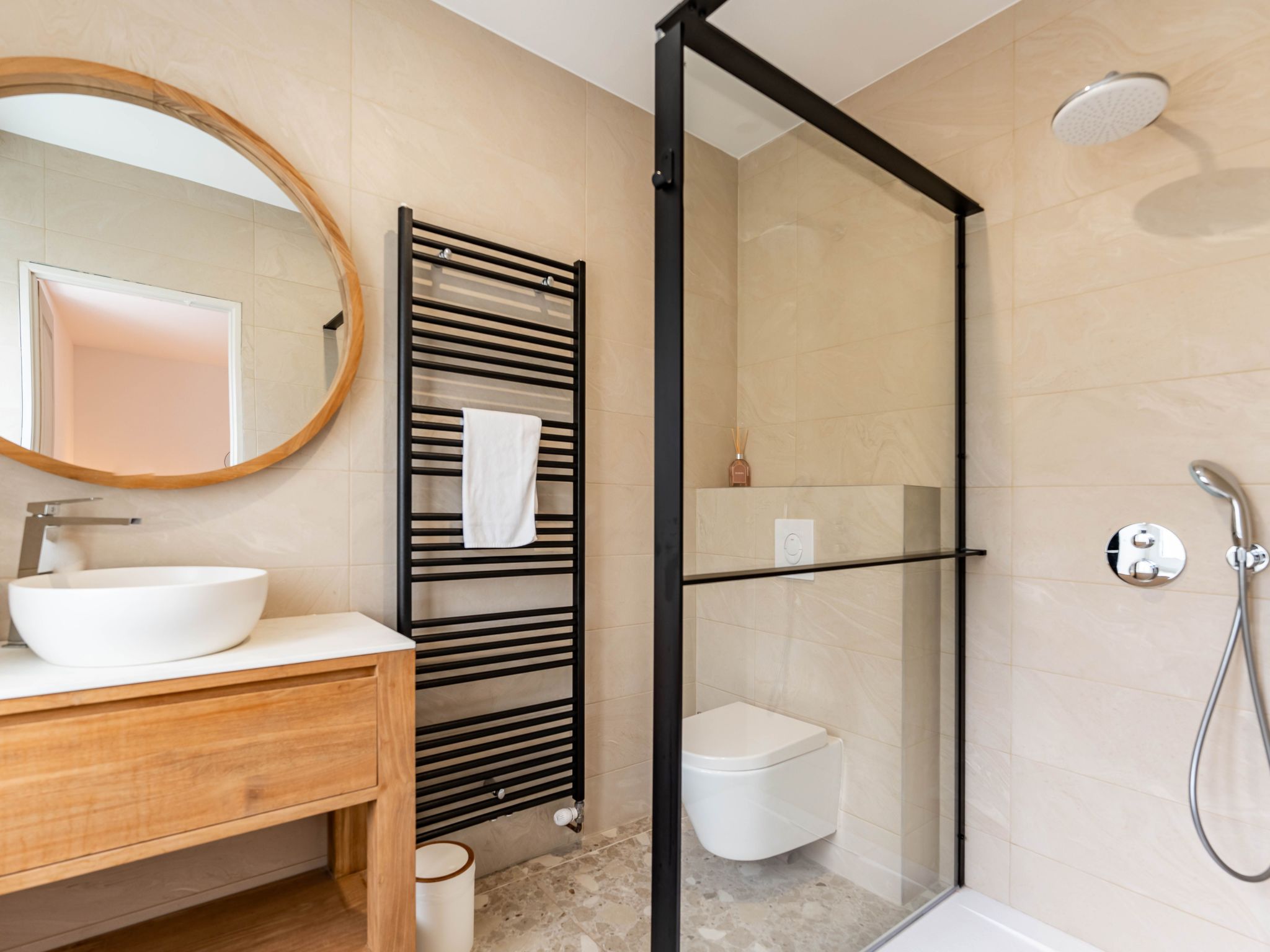 Photo of Le Refuge des Brumes 500 m2 Haus mit 7 SZ und Spa