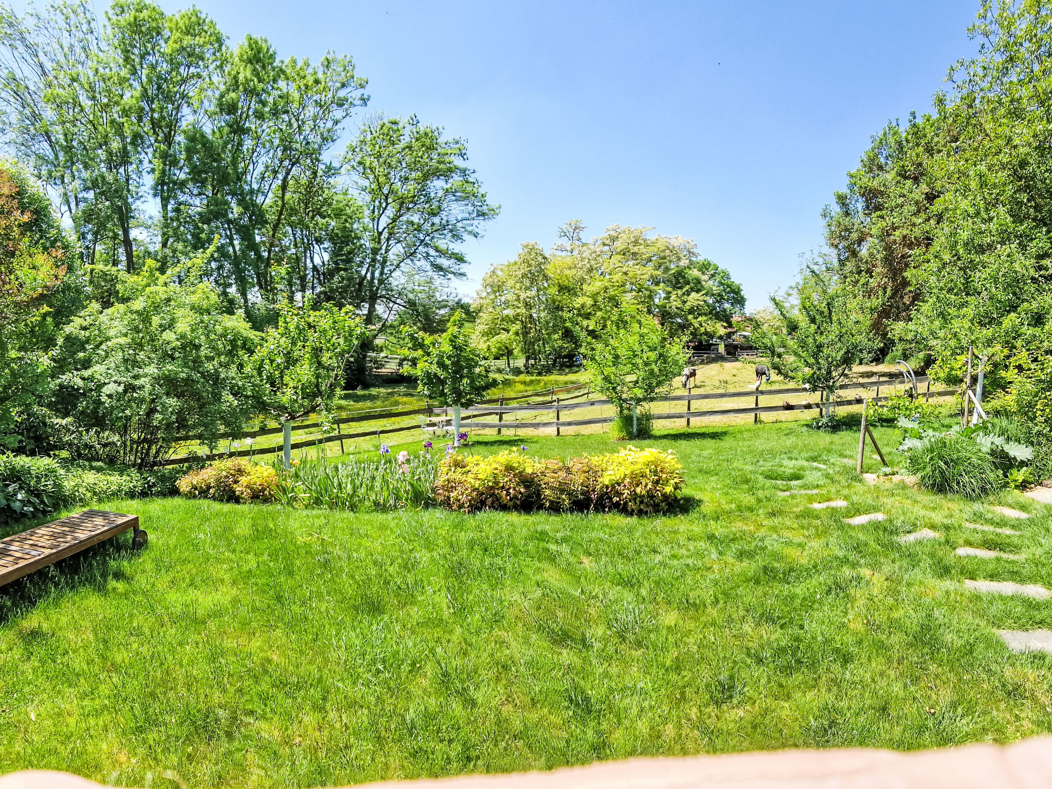 Wohnung "Terre d'Hélène" und Garten