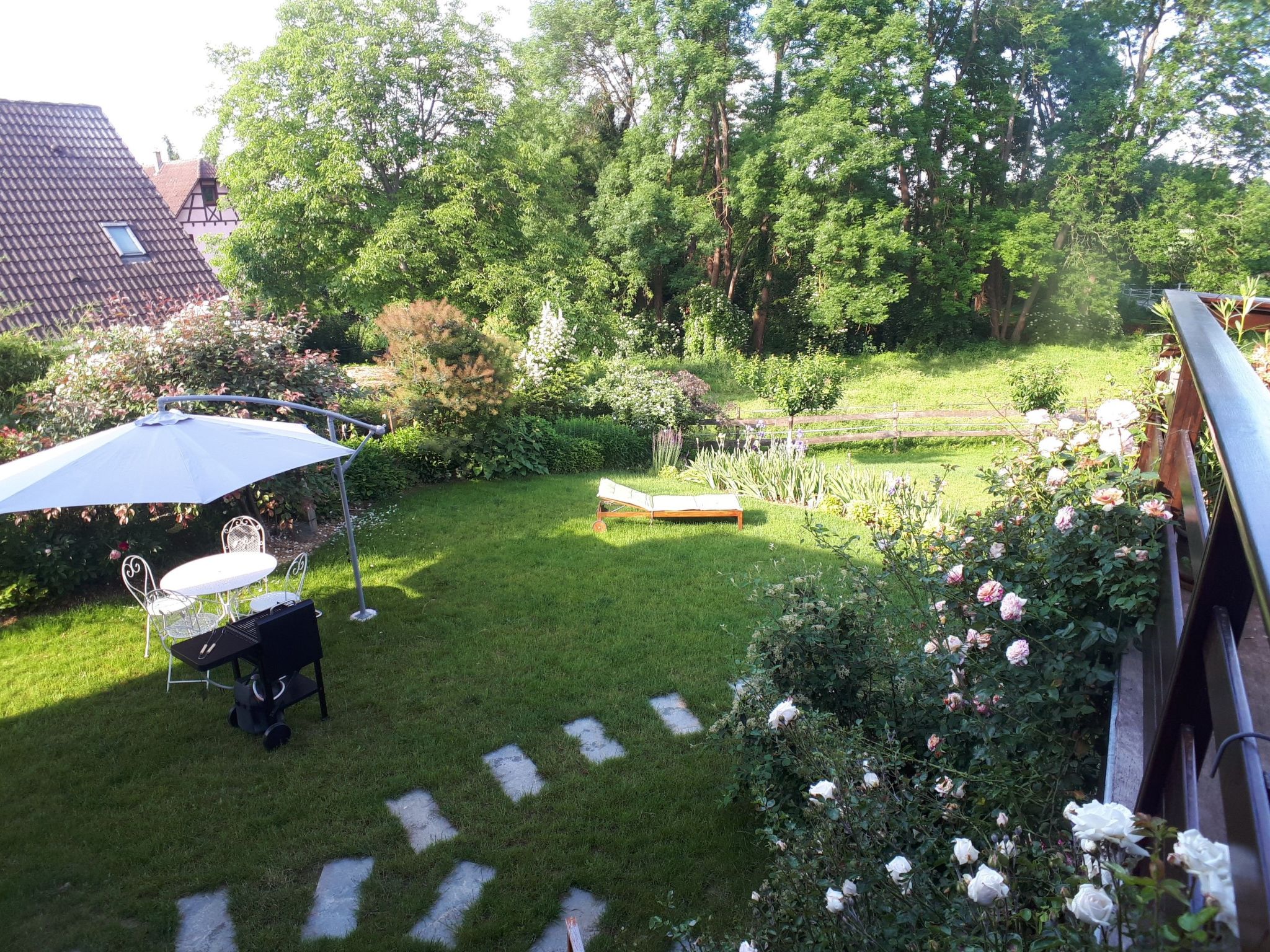 Wohnung "Terre d'Hélène" und Garten-Buiten