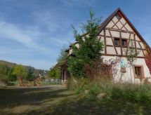 Domäne mit Terrasse, Grill und Garten