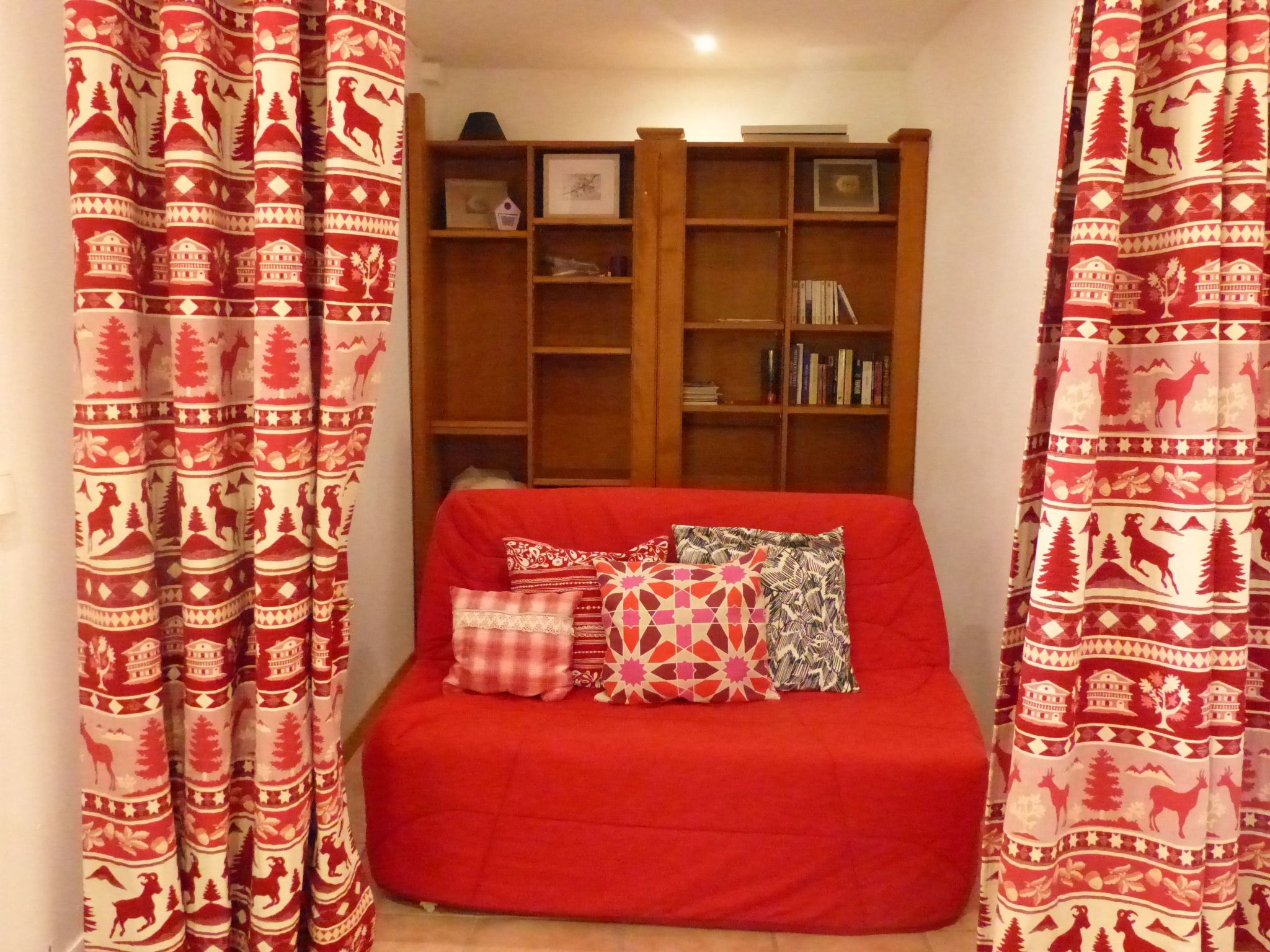 Domäne mit Terrasse, Grill und Garten-Drinnen