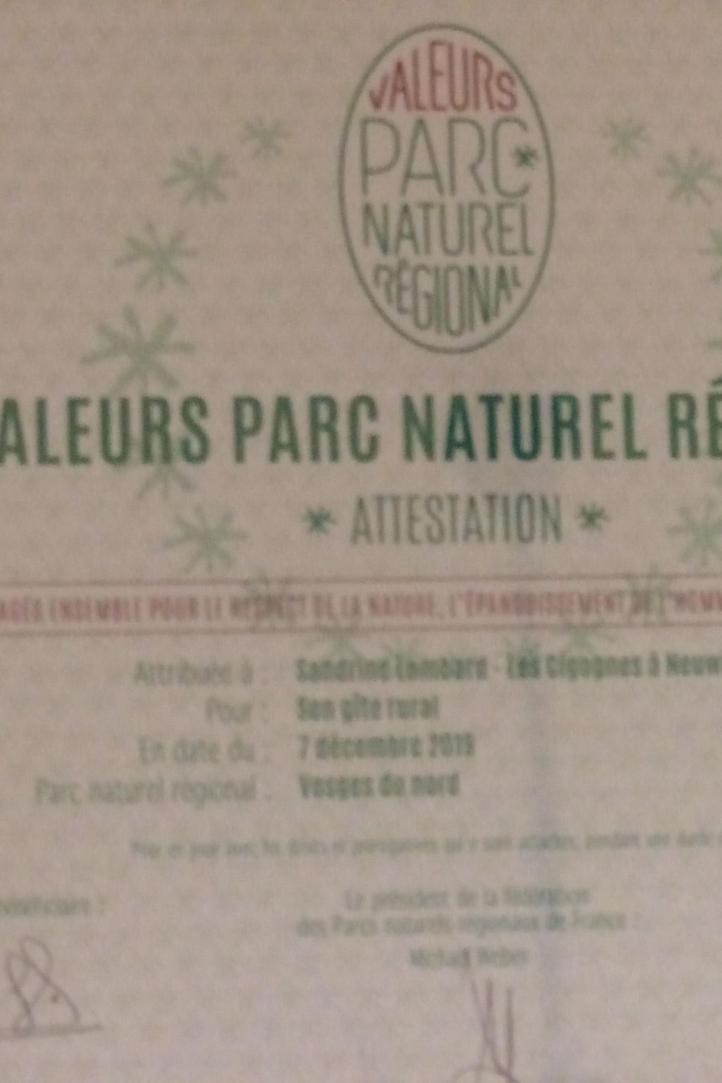 Domäne mit Terrasse, Grill und Garten-Image-tags.info