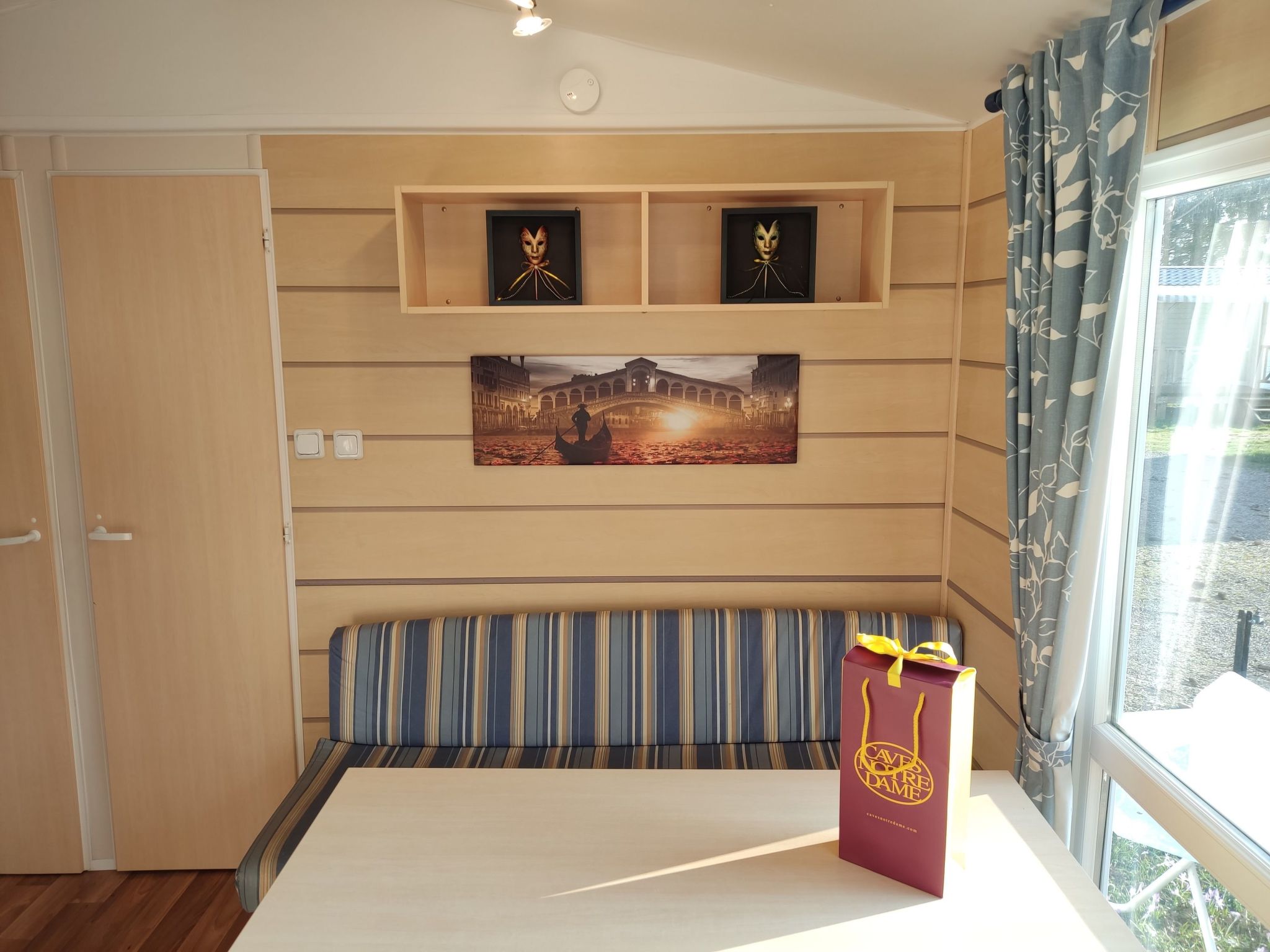 In ons slimme huis kun je meteen genieten van de natuur en je vakantie. Op de camping "Le Ried***", die omringd is door oude bomen, kun je de "Elzasstreek" verkennen met zijn kastelen, burchten of de ..