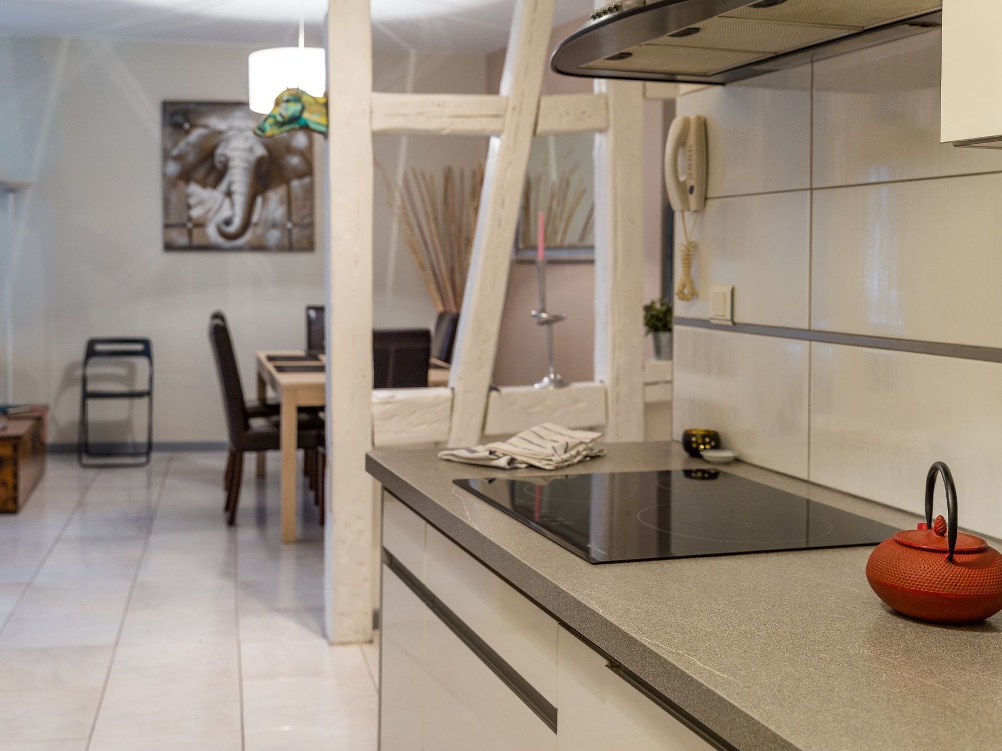 Mit zwei Garagenstellplätzen-Binnen