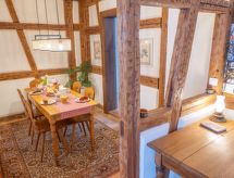 Authentiek Elzasser appartement in hartje Barr, vlakbij wijngaarden - thumbnail 3