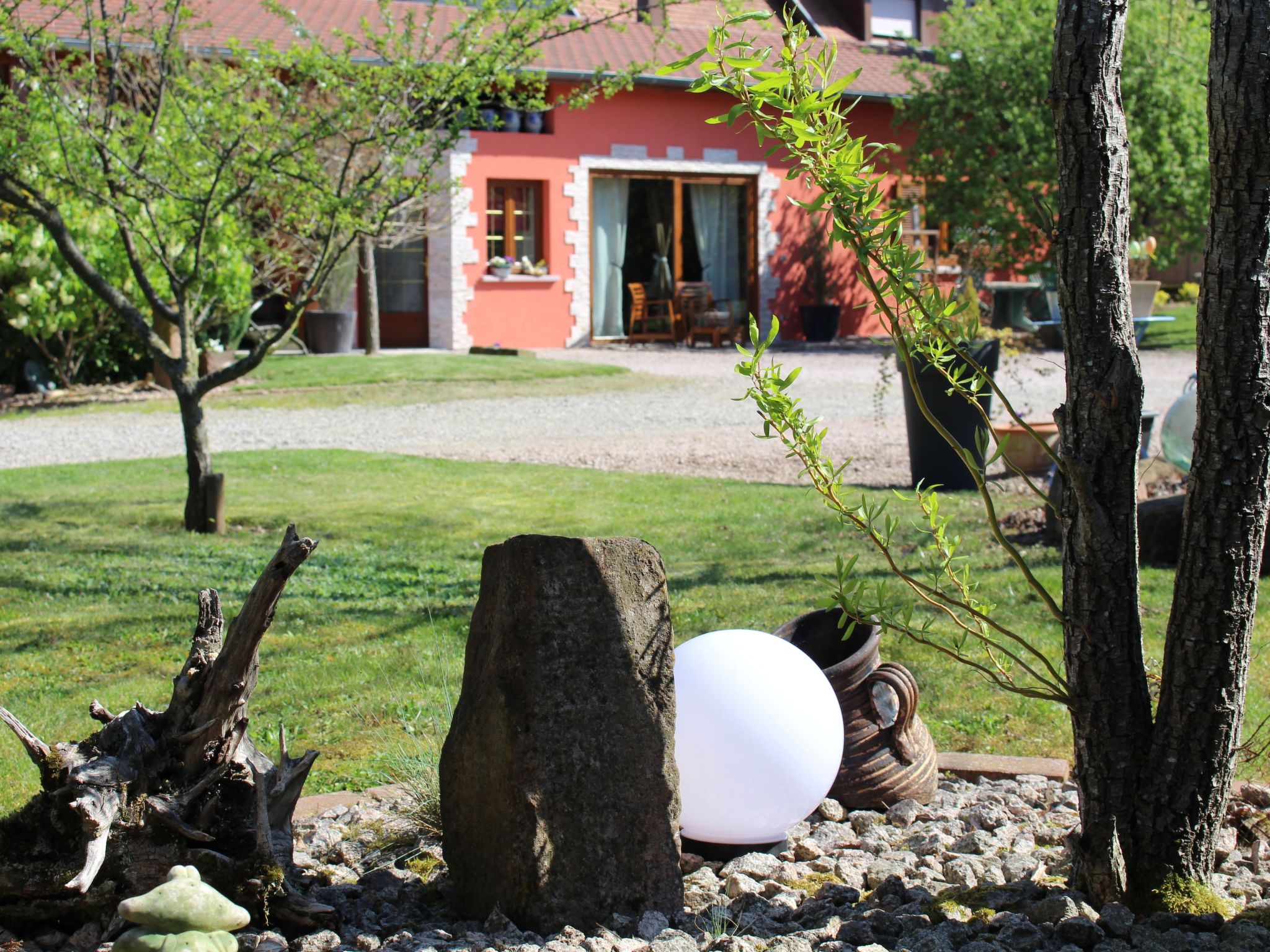 Ruhiges Ferienhaus mit Garten an der Weinstraße