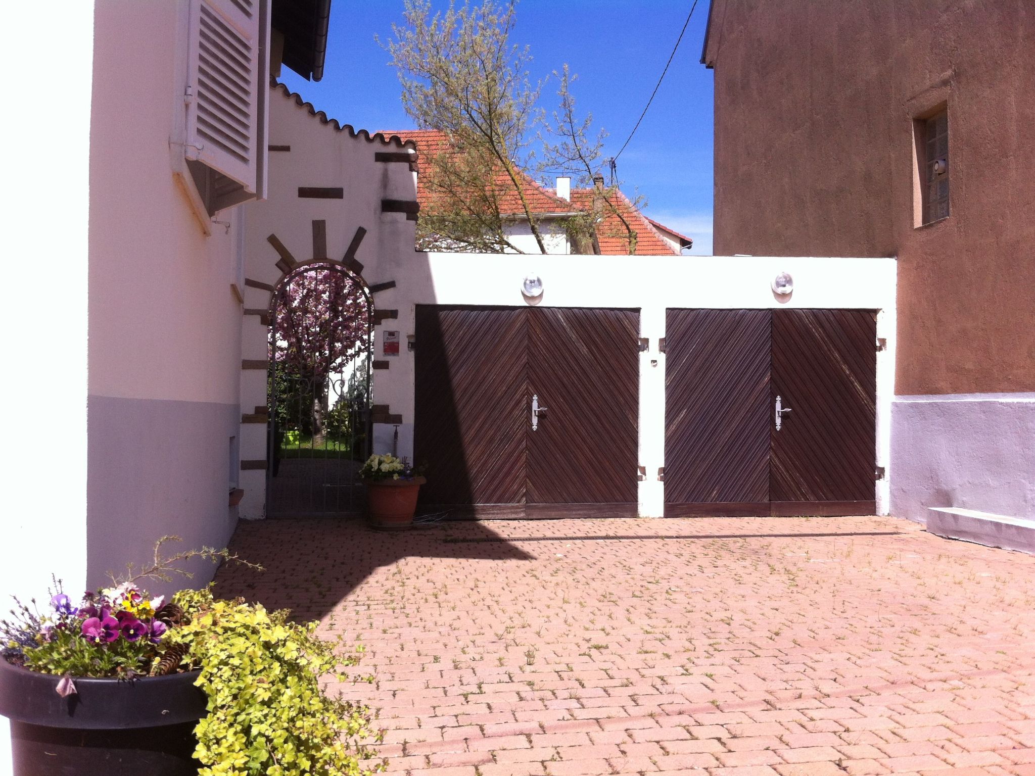 Apartment Le Jardin mit Privatparkplatz-Buiten