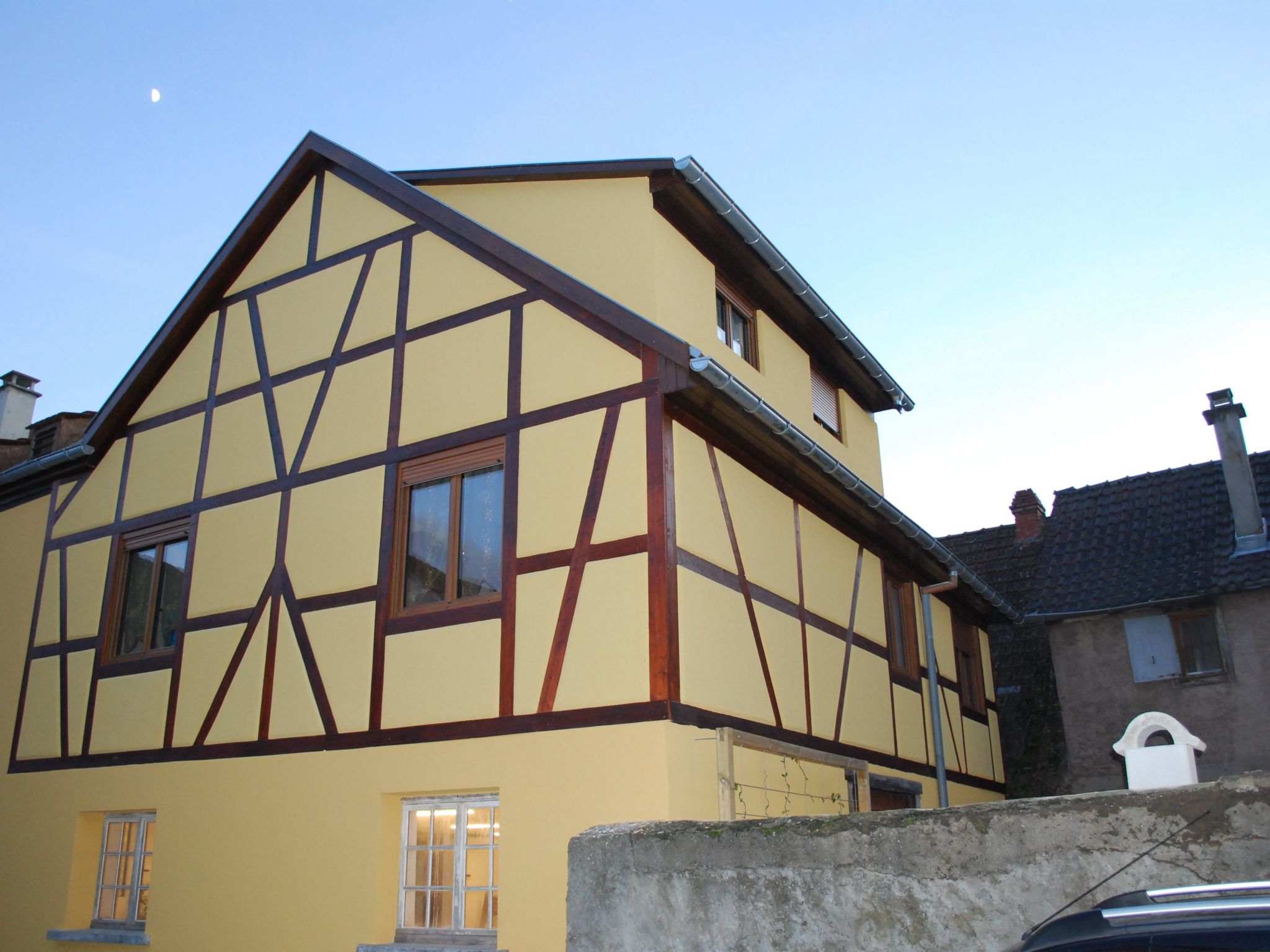 Mit Gemeinschaftsgarten und Grill-Image-tags.info