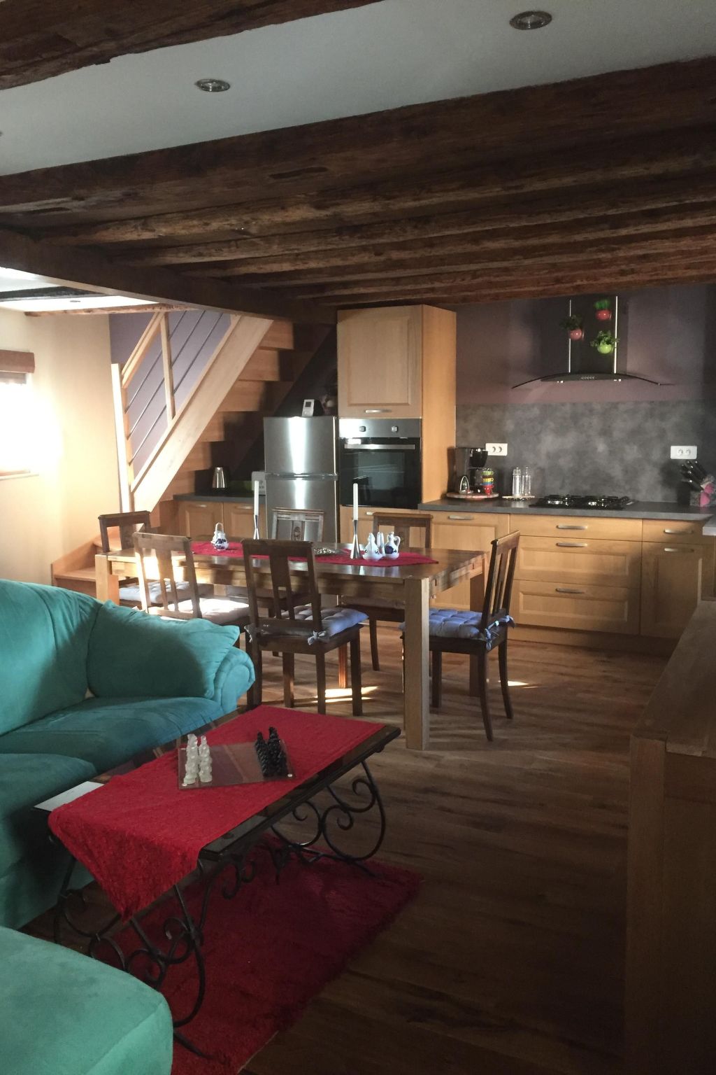 Dorfhaus mit Privatparkplatz