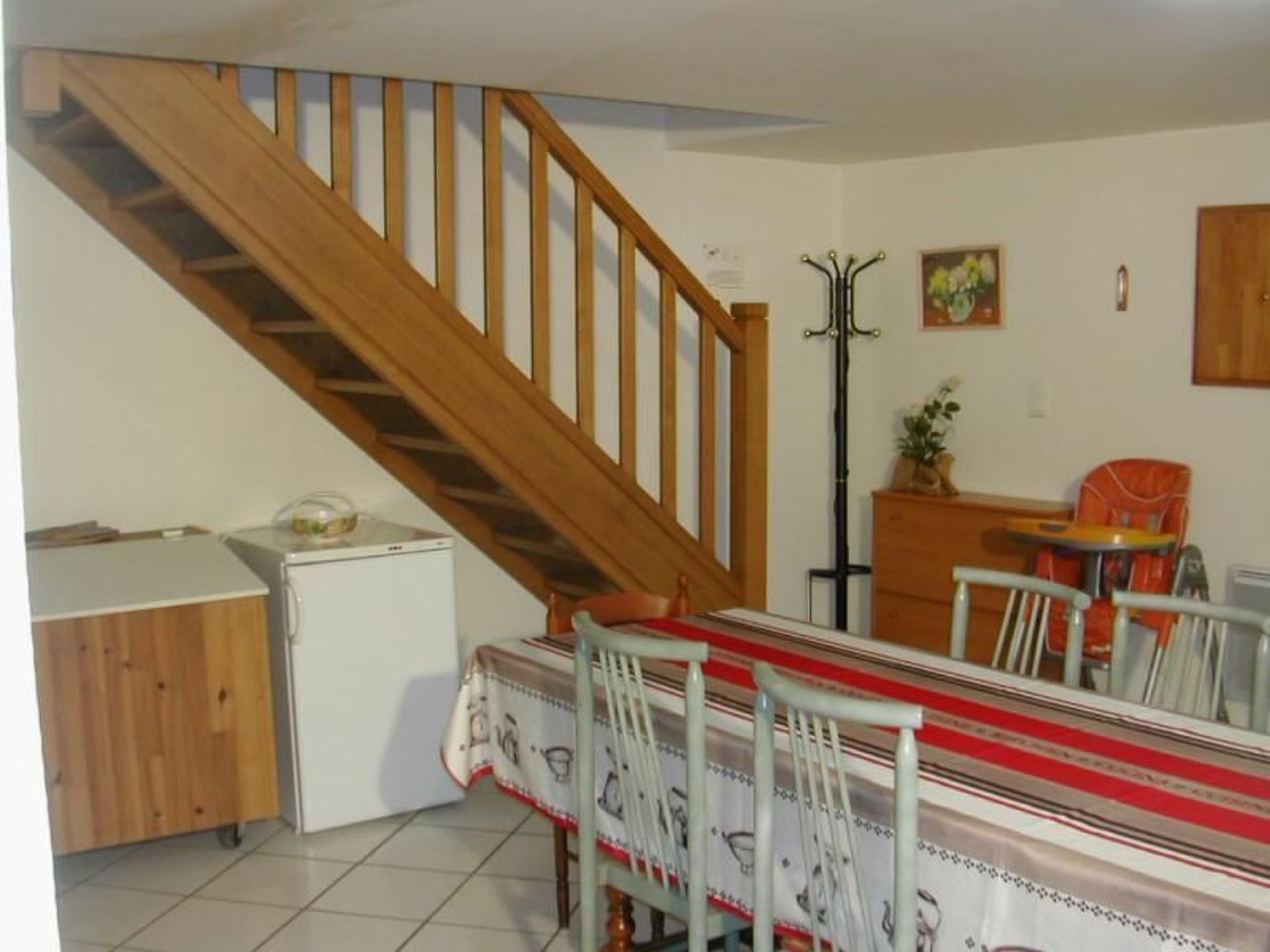 Steinhaus in ländlicher Umgebung mit Pool-Binnen