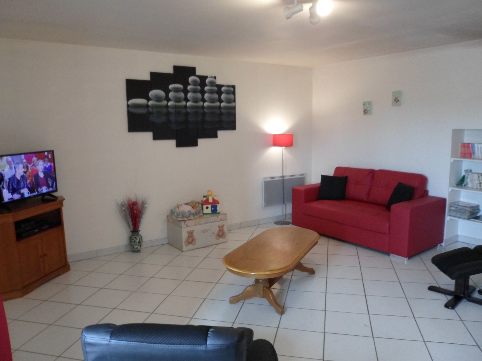 Steinhaus in ländlicher Umgebung mit Pool-Binnen