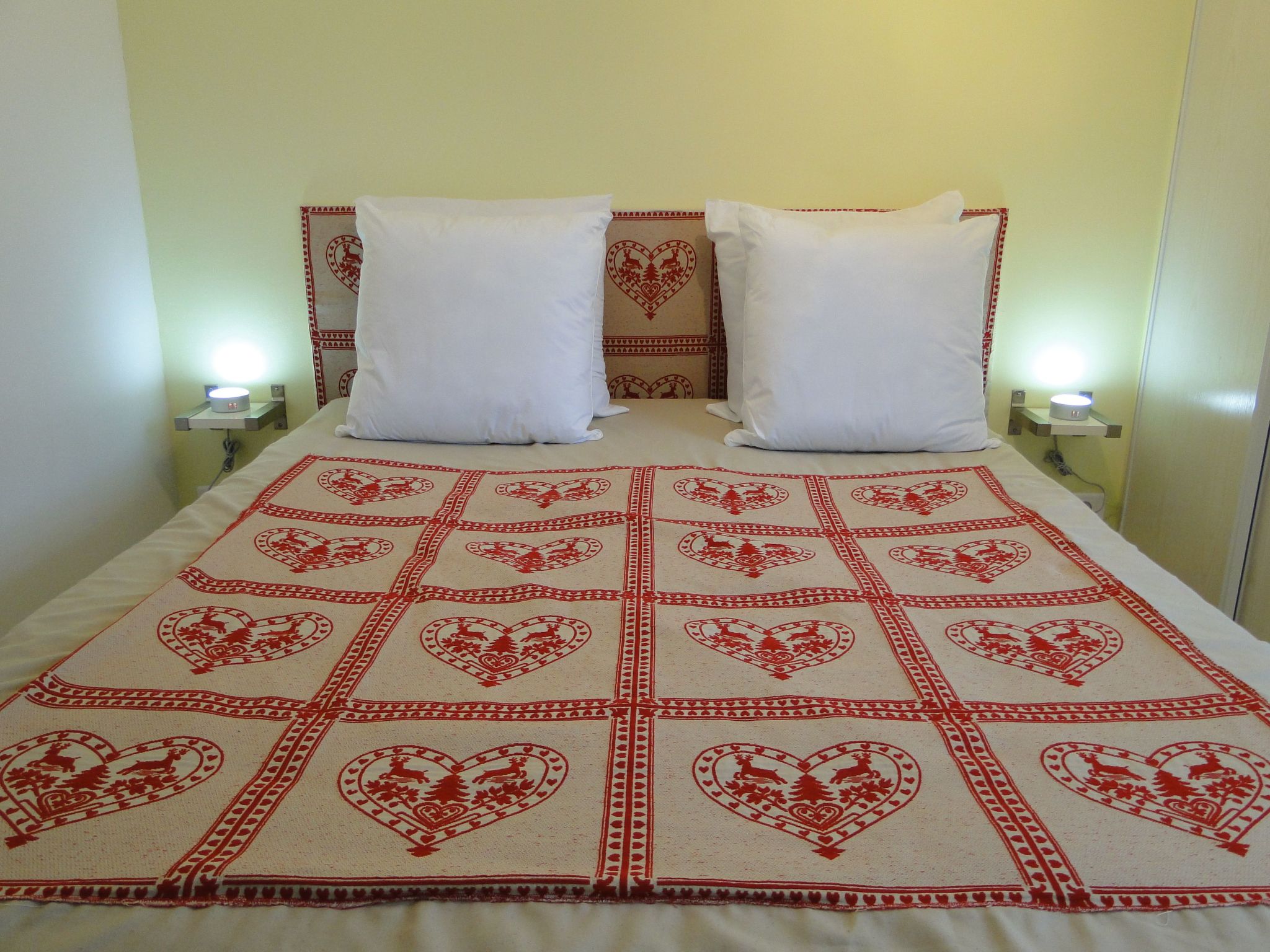 Gite Iris Montagnes du Jura mit Spa Sauna Fluss-Drinnen