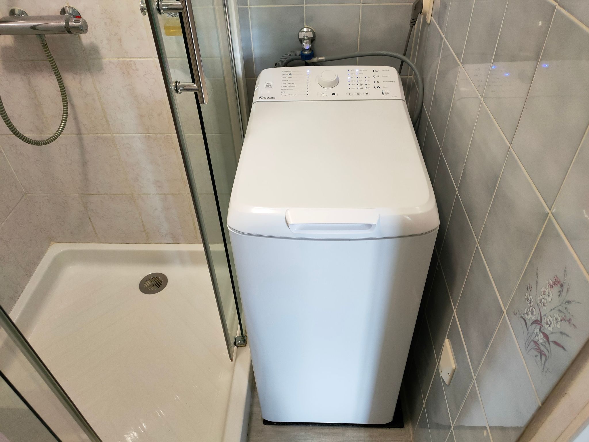 Gite Iris Montagnes du Jura mit Spa Sauna Fluss-Drinnen