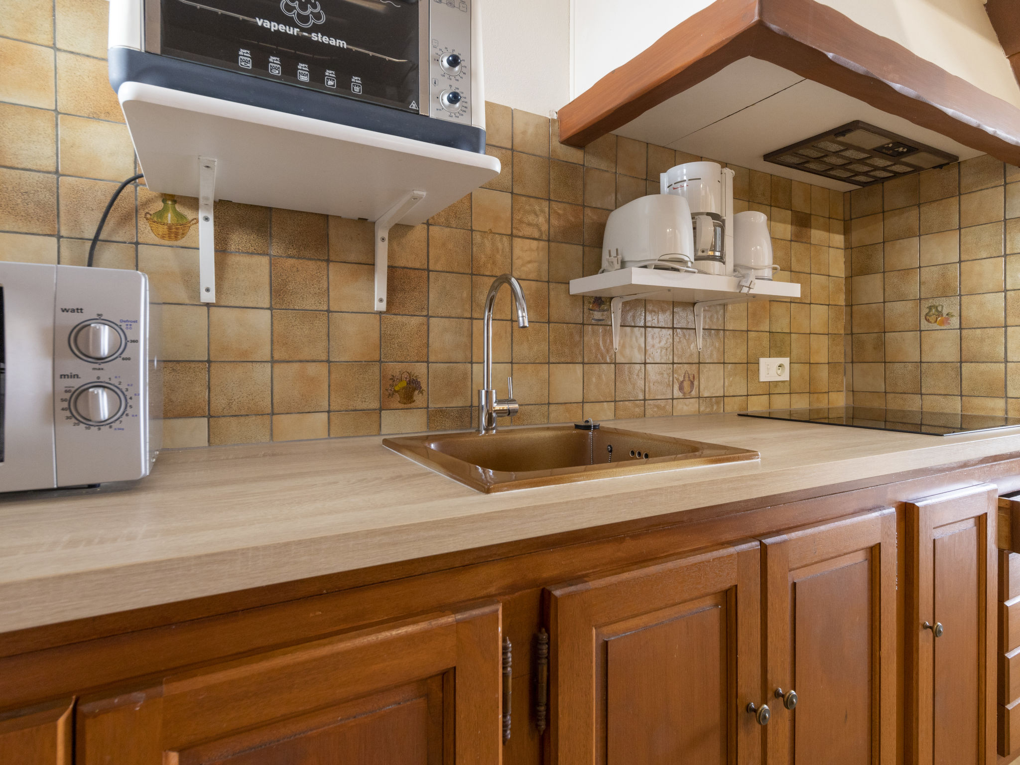 Appartement Soleil Camarguais – Cuisine et coin repas, photo 20 sur 43