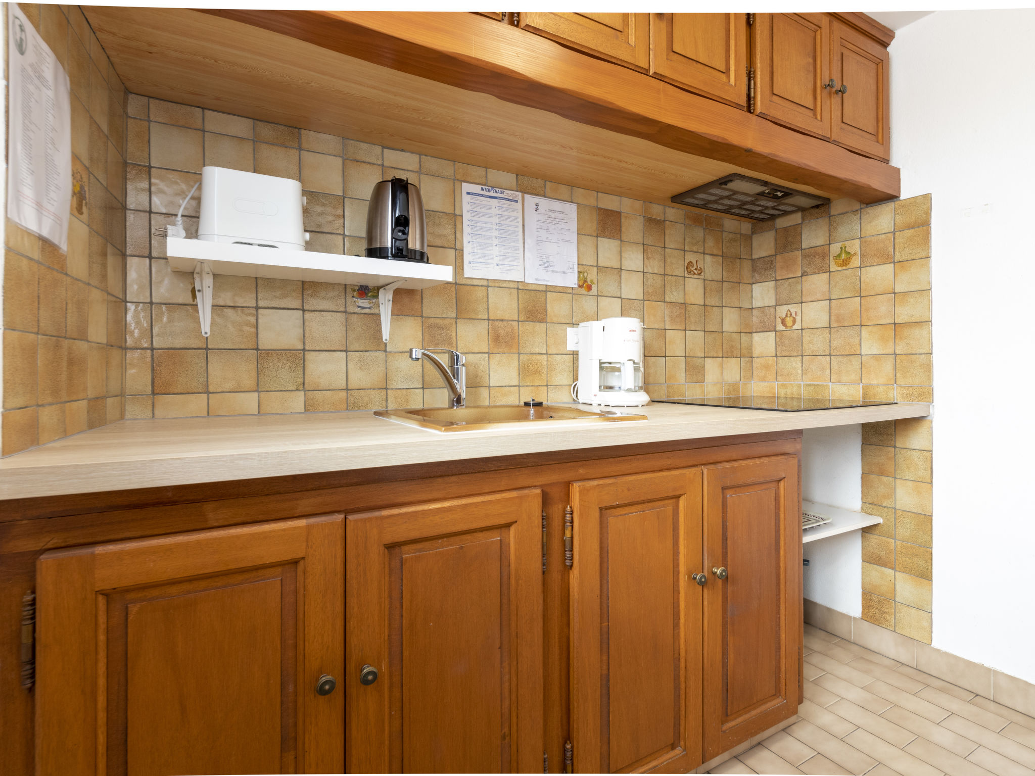 Appartement Soleil Camarguais – Cuisine et coin repas, photo 21 sur 43