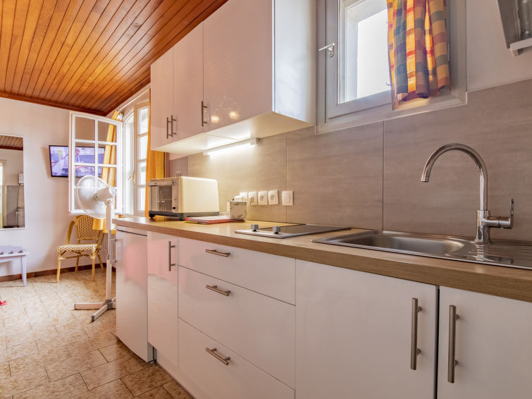 Search and Stay destination Saintes-Maries-de-la-Mer, Provence-Alpes-Côte d'Azur - France from AU$ 79. Le Soleil Camarguais