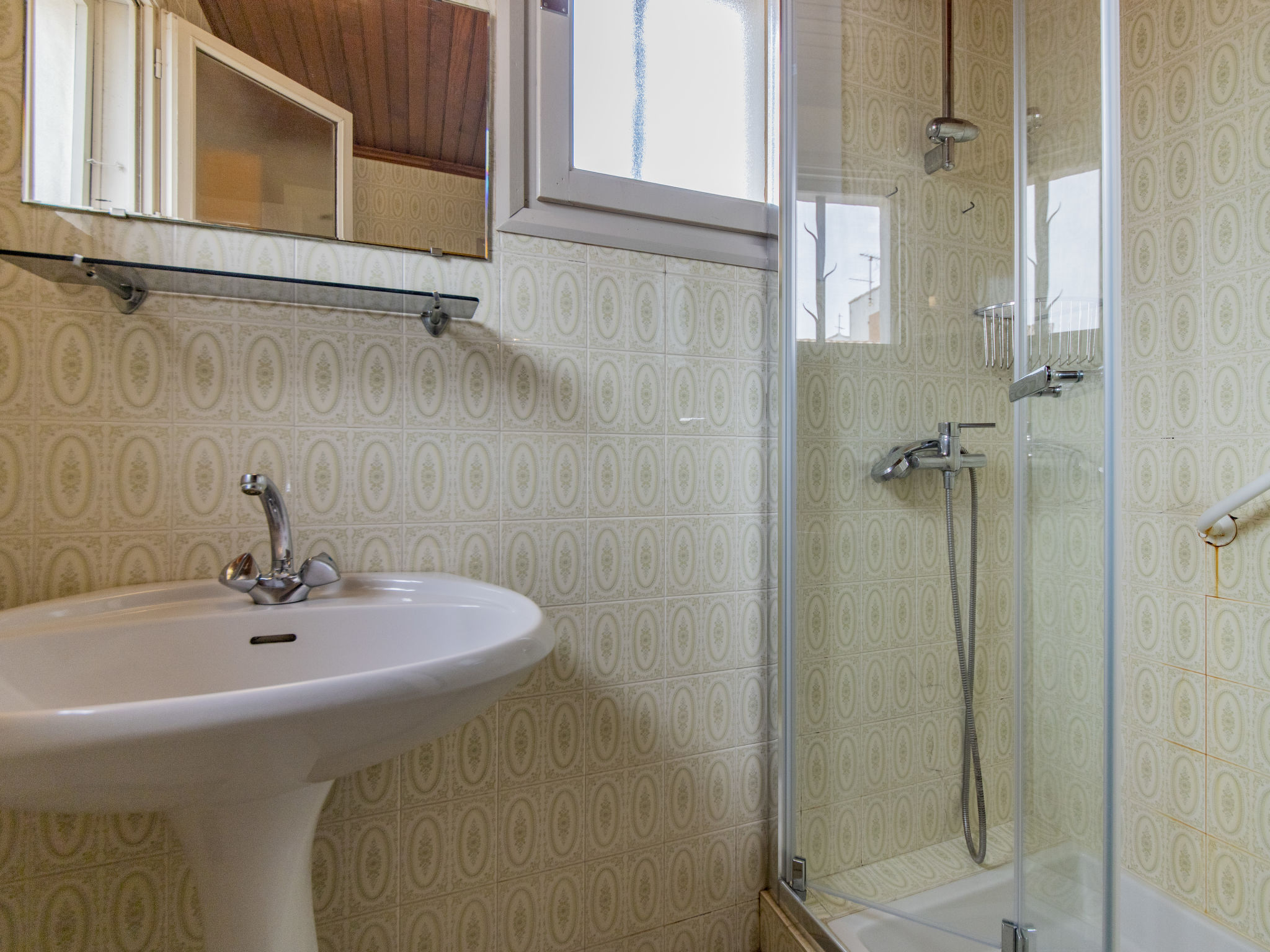 Appartement Le Soleil Camarguais – Salle de bains, photo 12 sur 21