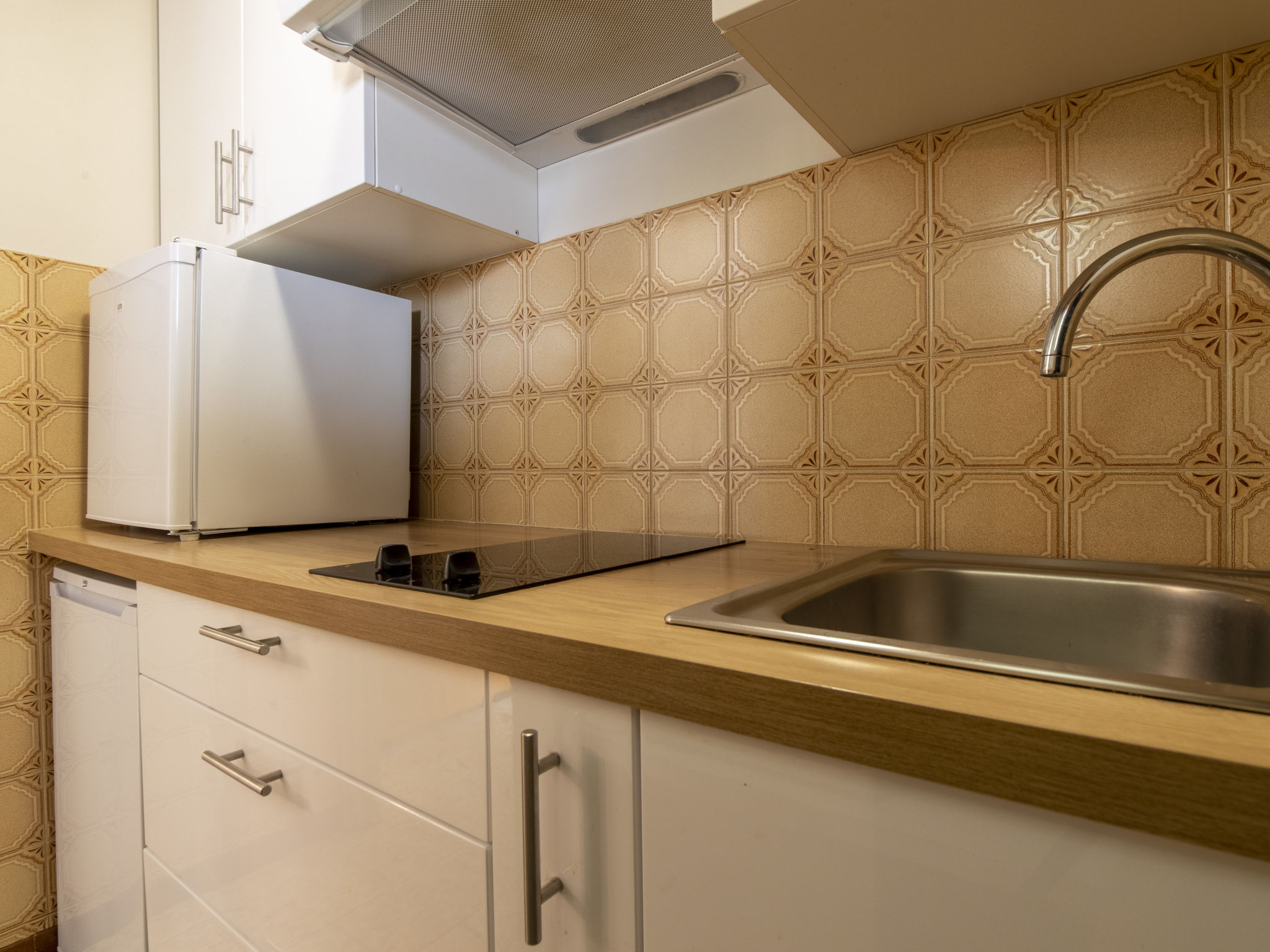 Appartement Le Soleil Camarguais – Cuisine et coin repas, photo 16 sur 21