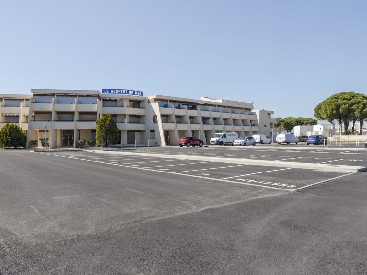 Le Serpent de Mer Apartment in Port Camargue