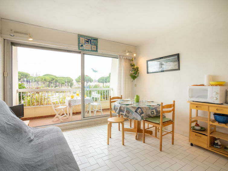 Le Grand Pavois Accommodation in Port Camargue