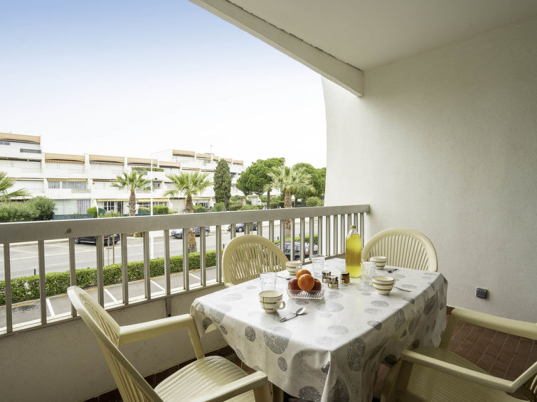 Search and Stay, undefined in undefined. Gallery position 1